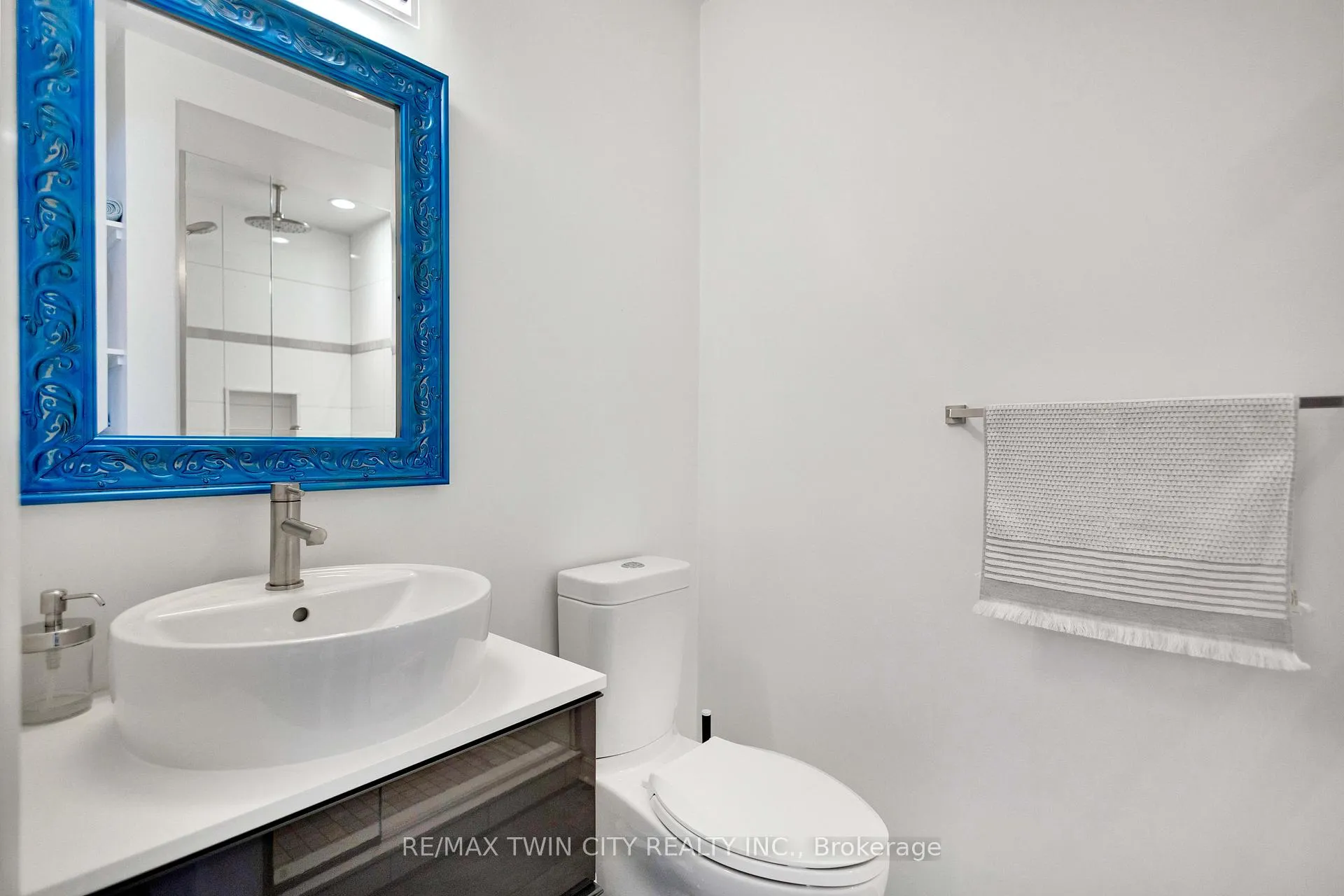 Photo 32 of 21 Riva Ridge, Brantford — HOMEH