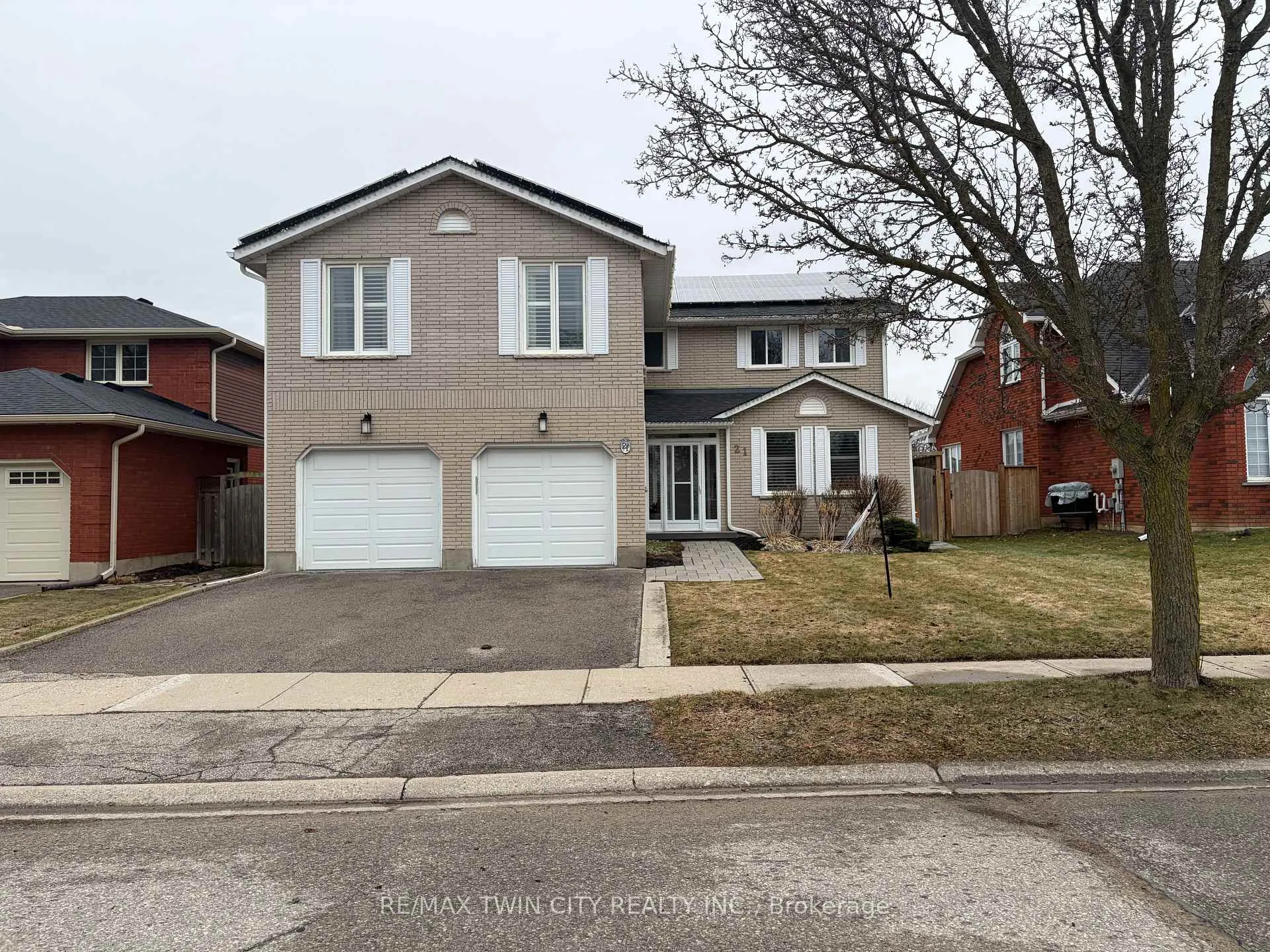 Photo 1 of 21 Riva Ridge, Brantford — HOMEH