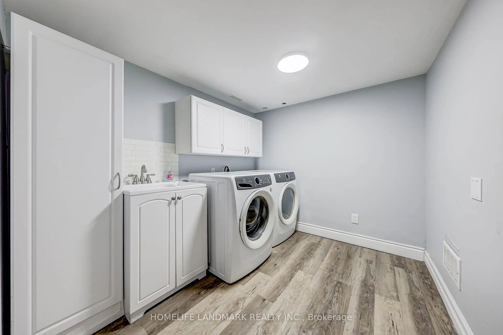 Photo 30 of 38 Sloan Drive, Milton, Dempsey — HOMEH