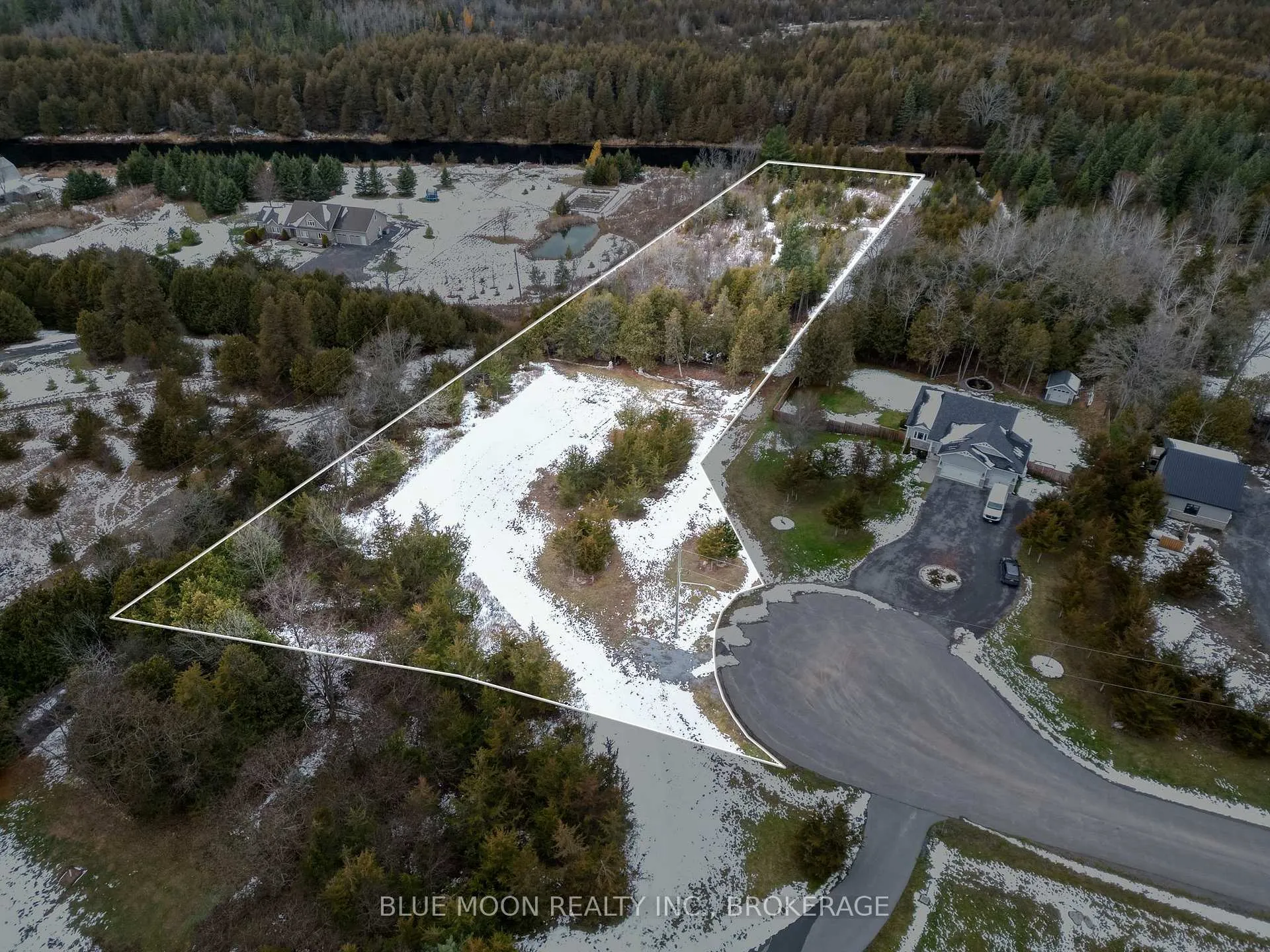 Photo 2 of 1 Riverwood Cove, Stone Mills — HOMEH