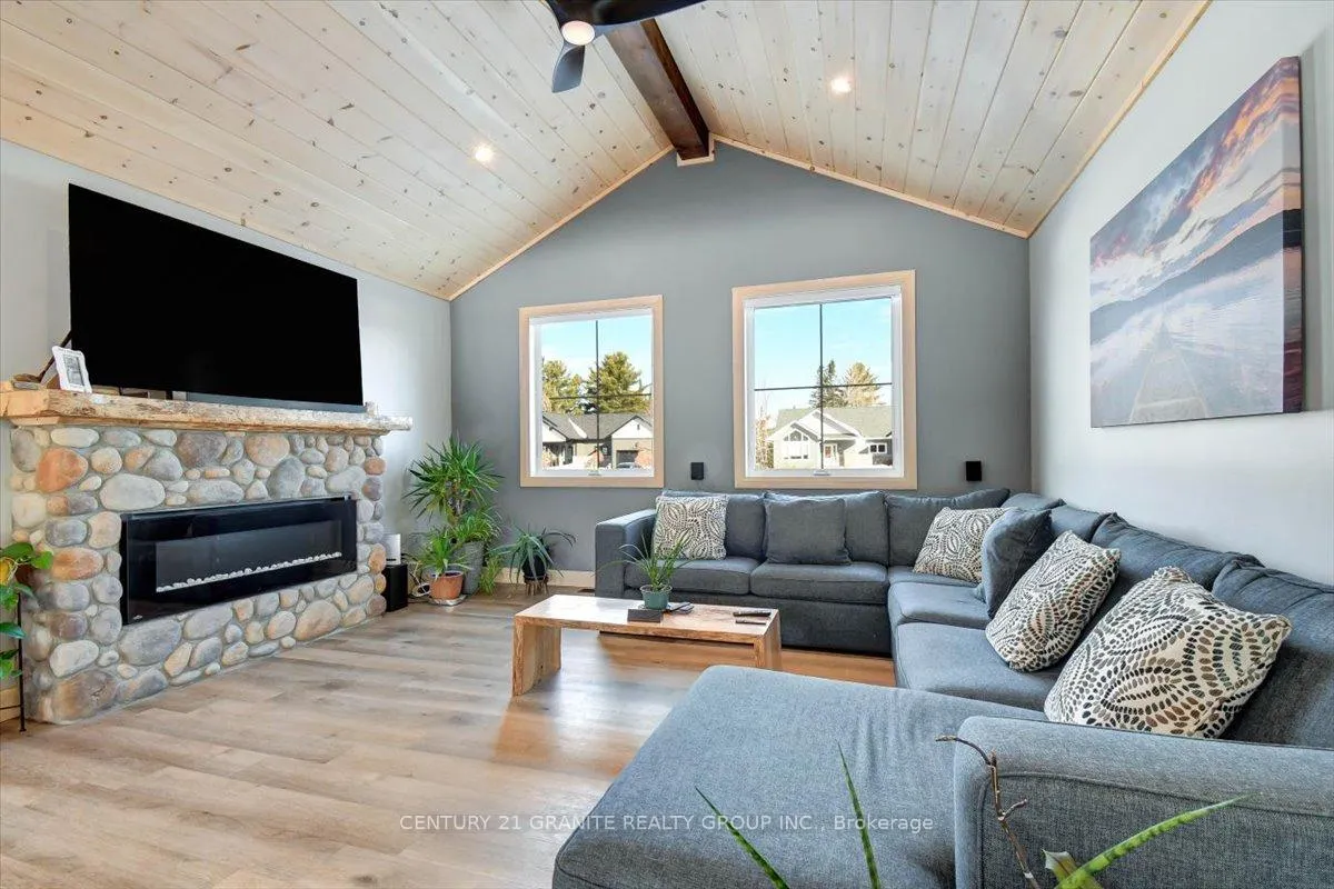 Photo 5 of 10 Bancroft Ridge Drive, Bancroft, Bancroft Ward — HOMEH