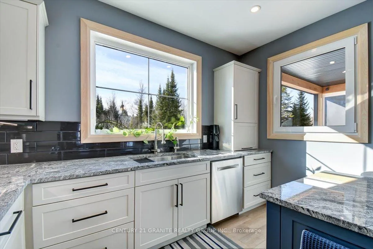 Photo 12 of 10 Bancroft Ridge Drive, Bancroft, Bancroft Ward — HOMEH