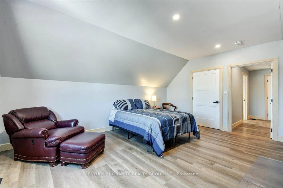 Photo 17 of 10 Bancroft Ridge Drive, Bancroft, Bancroft Ward — HOMEH