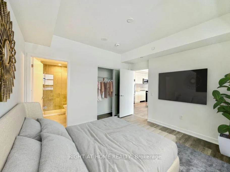 Photo 9 of Unit 340 E, 1610 Charles Street E, Whitby, Port Whitby — HOMEH