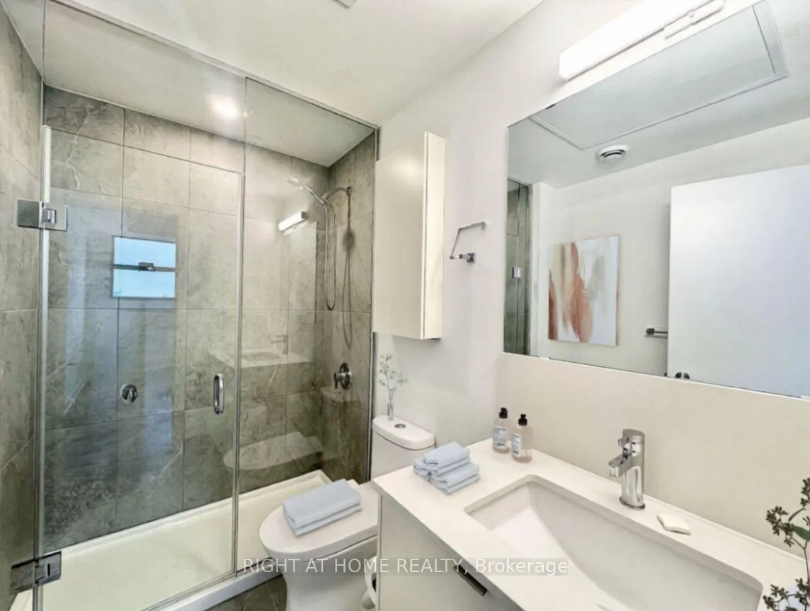 Photo 12 of Unit 340 E, 1610 Charles Street E, Whitby, Port Whitby — HOMEH