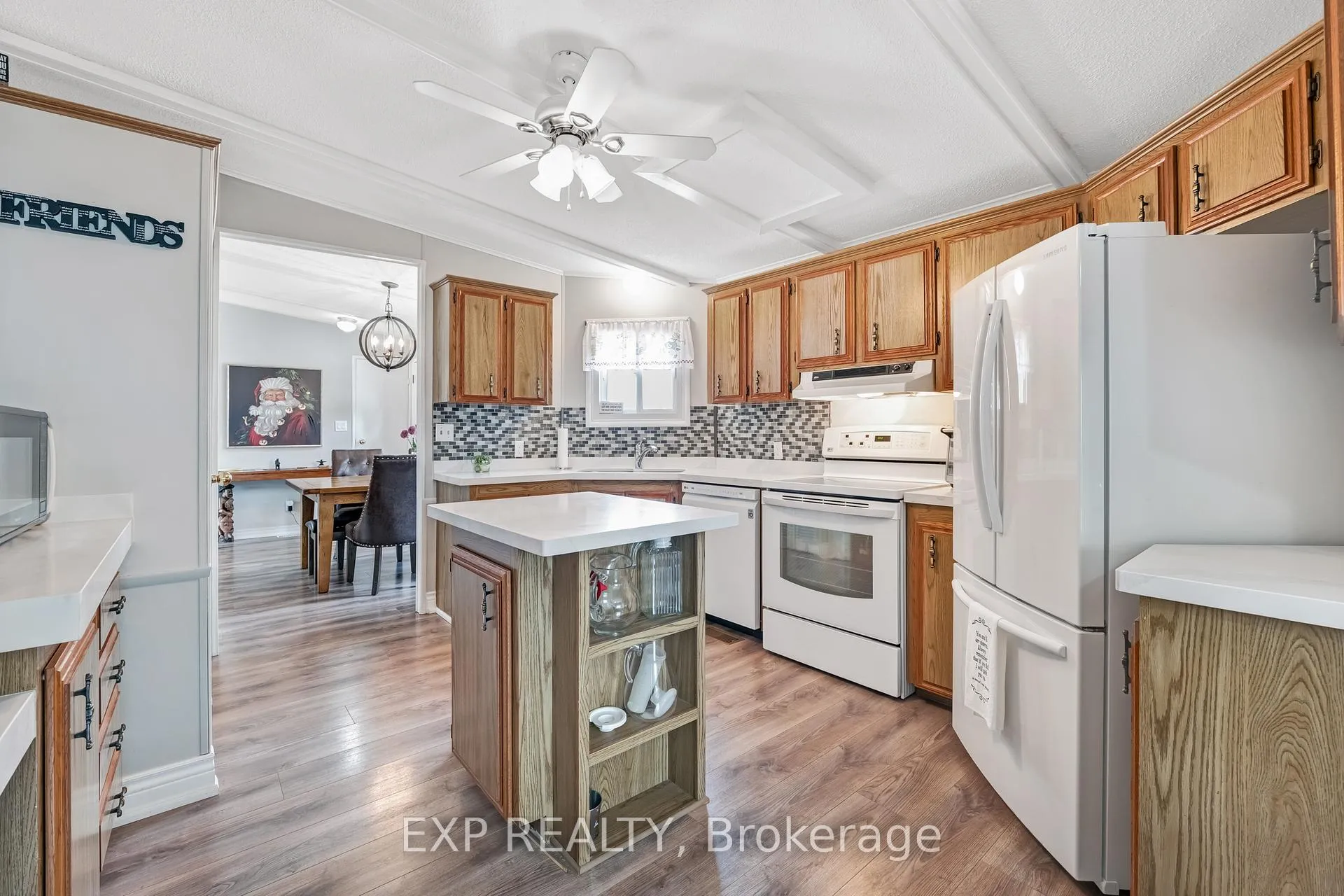 Photo 10 of 25 Juno Crescent, Georgina, Sutton & Jackson's Point — HOMEH