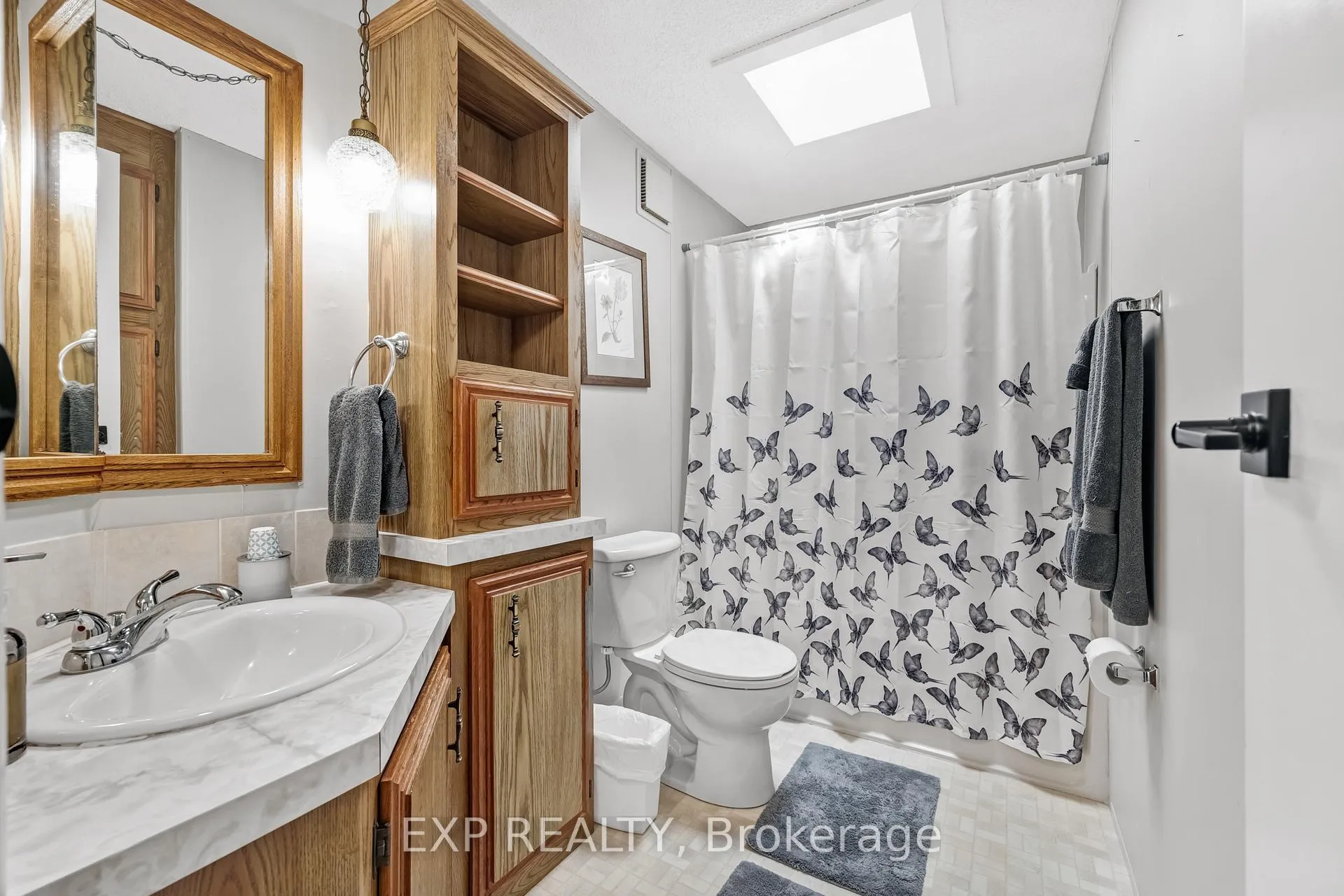 Photo 24 of 25 Juno Crescent, Georgina, Sutton & Jackson's Point — HOMEH