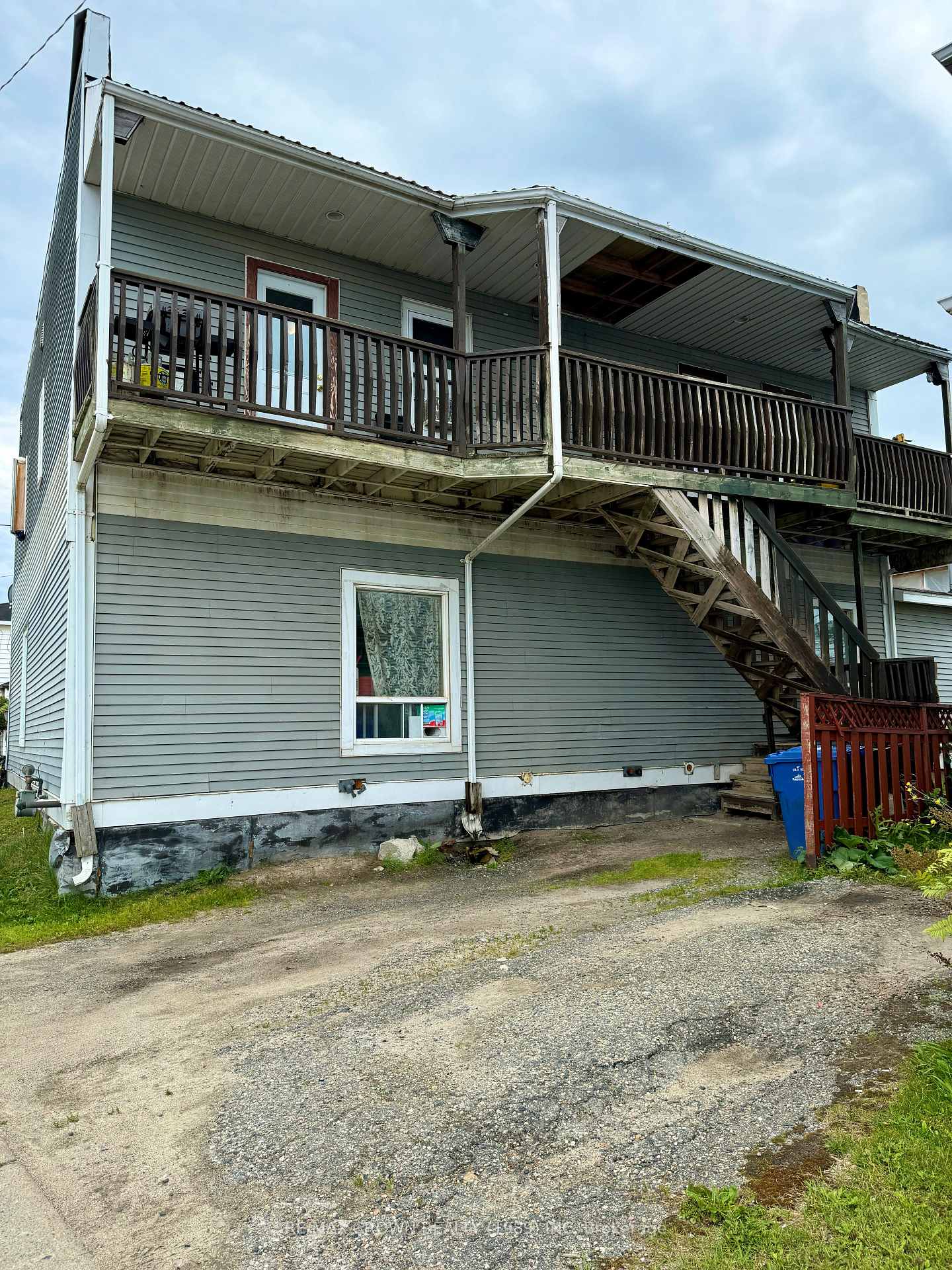 Photo 4 of 23 Lang Avenue, Kapuskasing — HOMEH