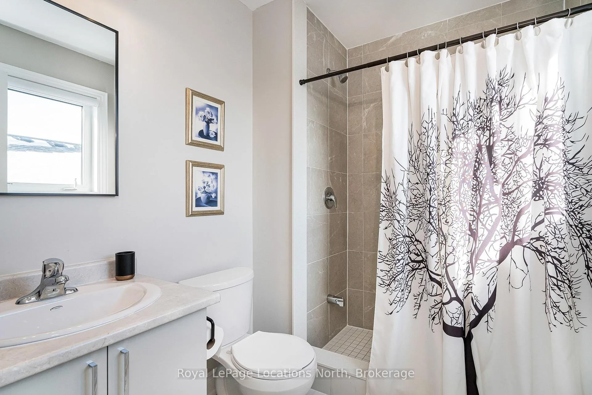 Photo 28 of 31 Emerald Street, Wasaga Beach — HOMEH