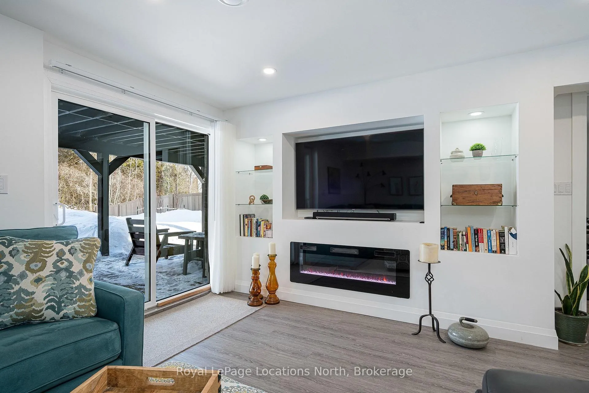 Photo 32 of 31 Emerald Street, Wasaga Beach — HOMEH