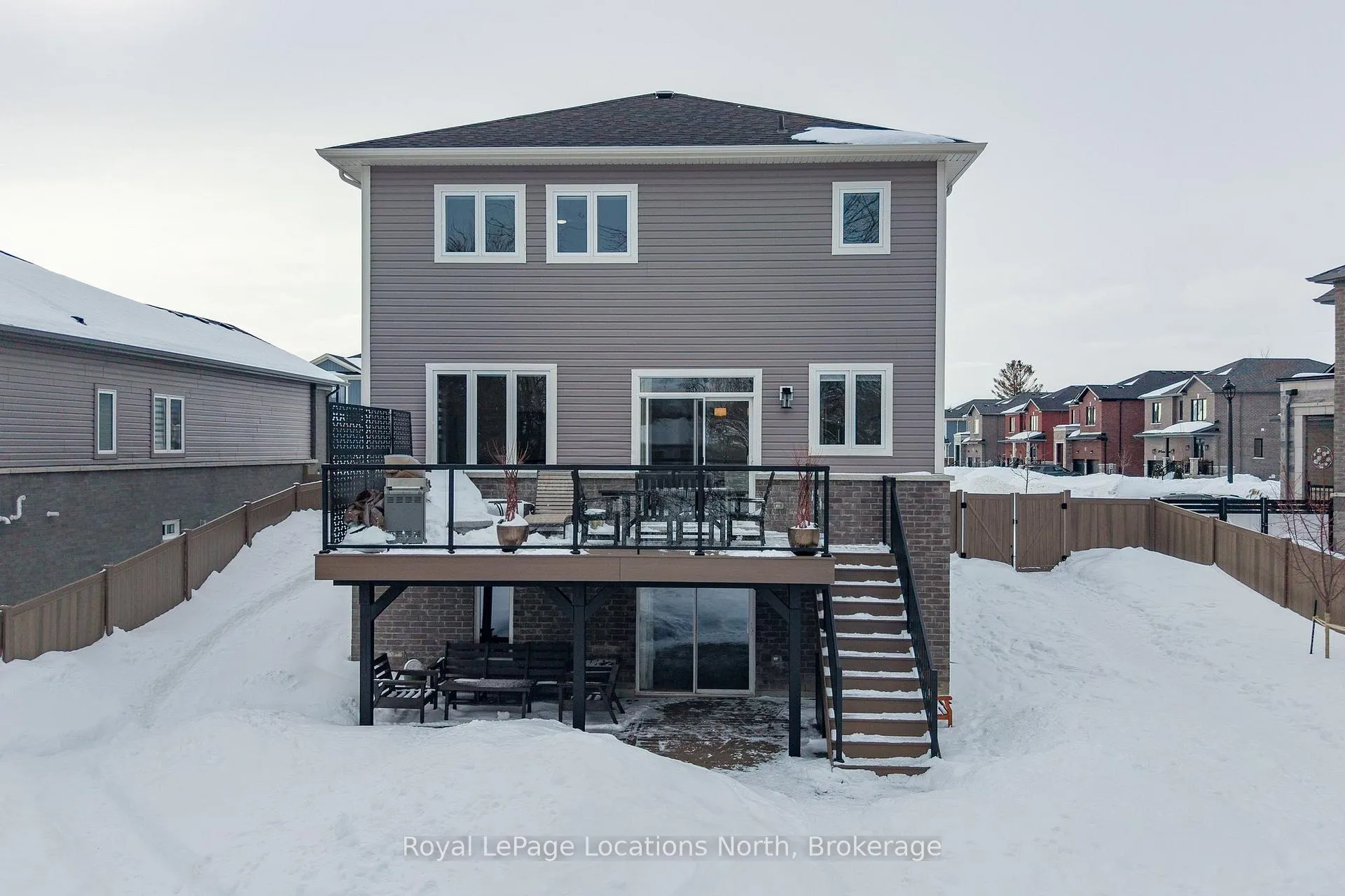 Photo 38 of 31 Emerald Street, Wasaga Beach — HOMEH
