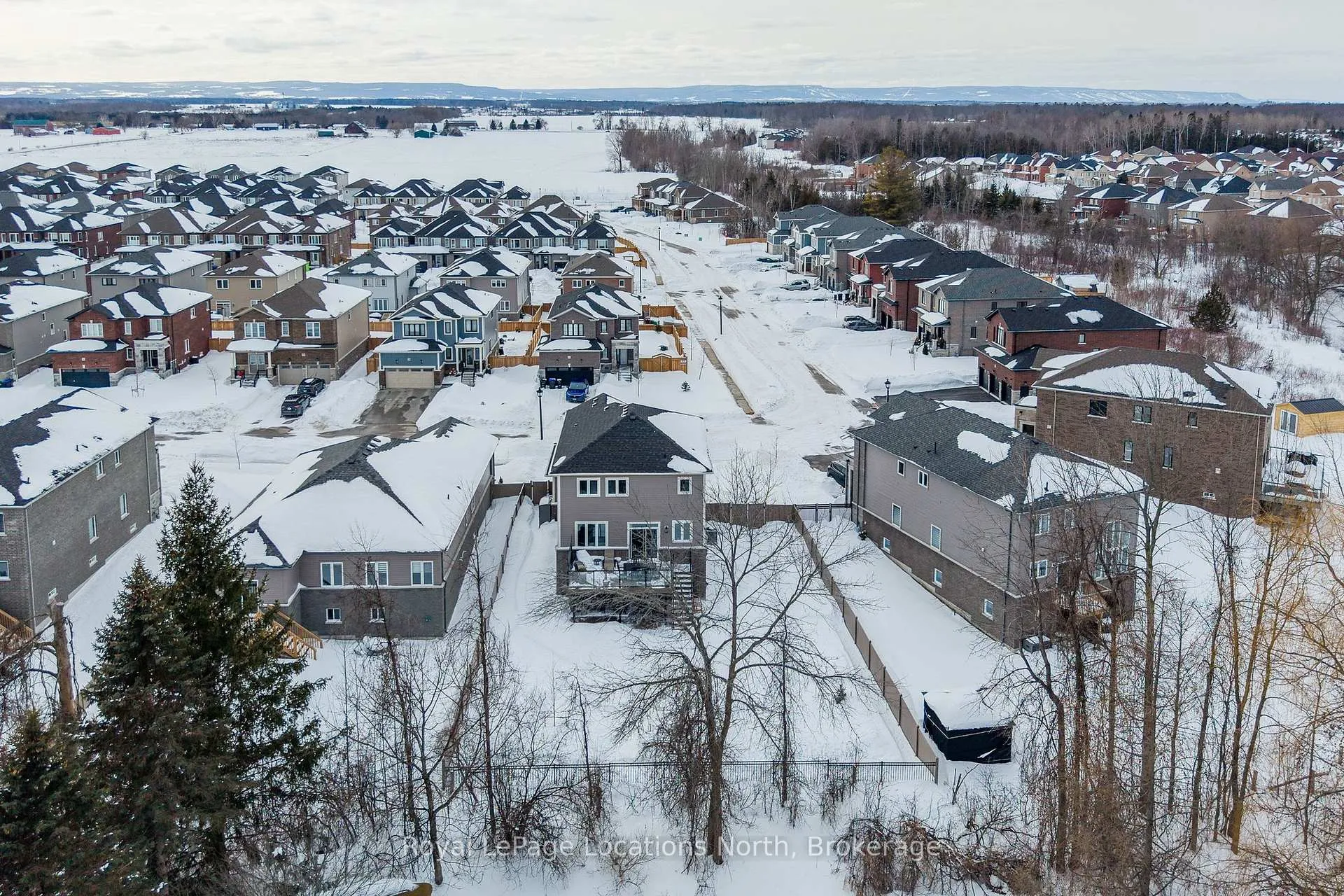 Photo 44 of 31 Emerald Street, Wasaga Beach — HOMEH