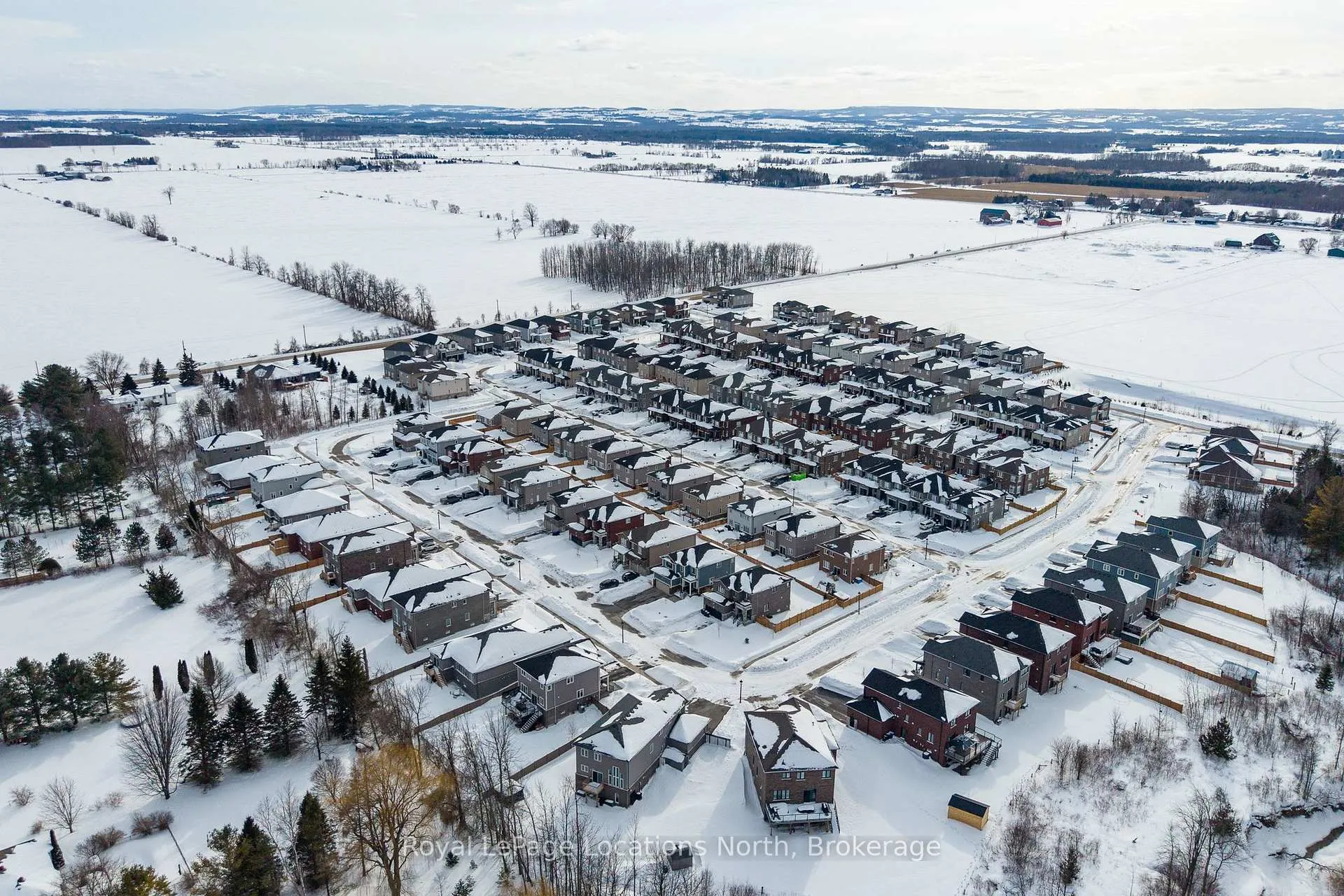 Photo 48 of 31 Emerald Street, Wasaga Beach — HOMEH