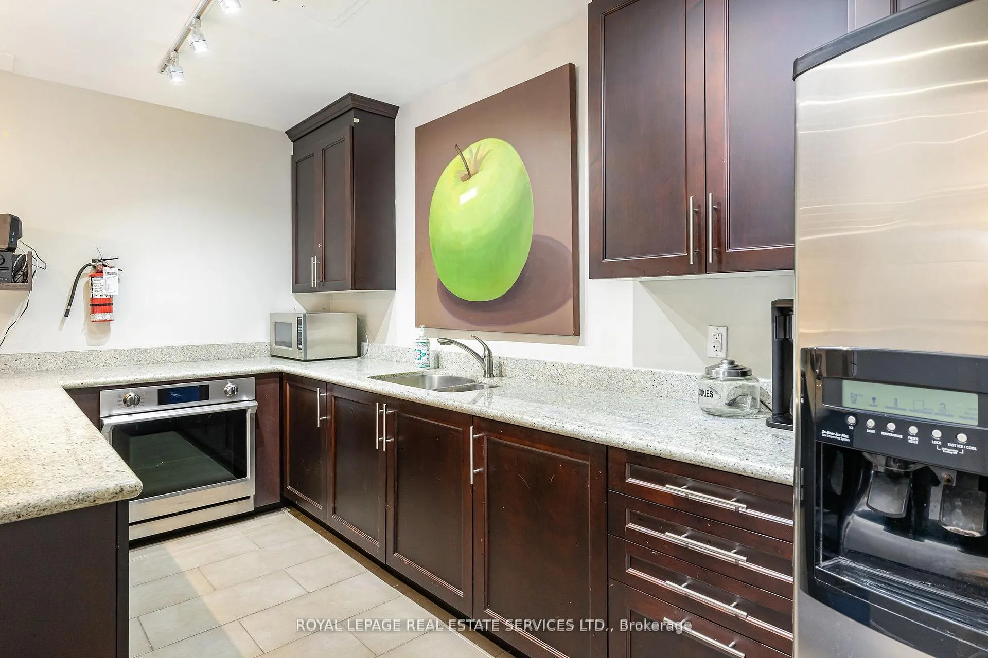 Photo 26 of Unit 1203, 900 Mount Pleasant Road, Toronto, Mount Pleasant West — HOMEH
