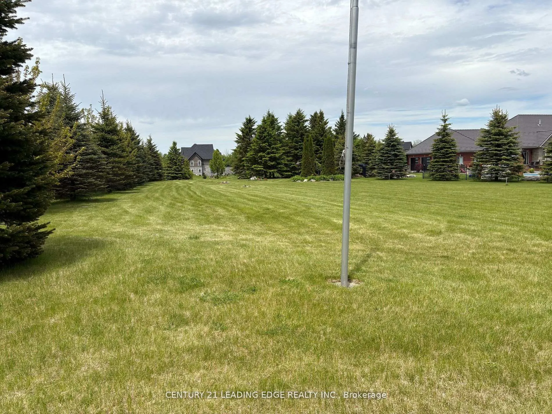 Photo 12 of Unit (Part 1), 7 Clyde Court, Scugog, Port Perry — HOMEH