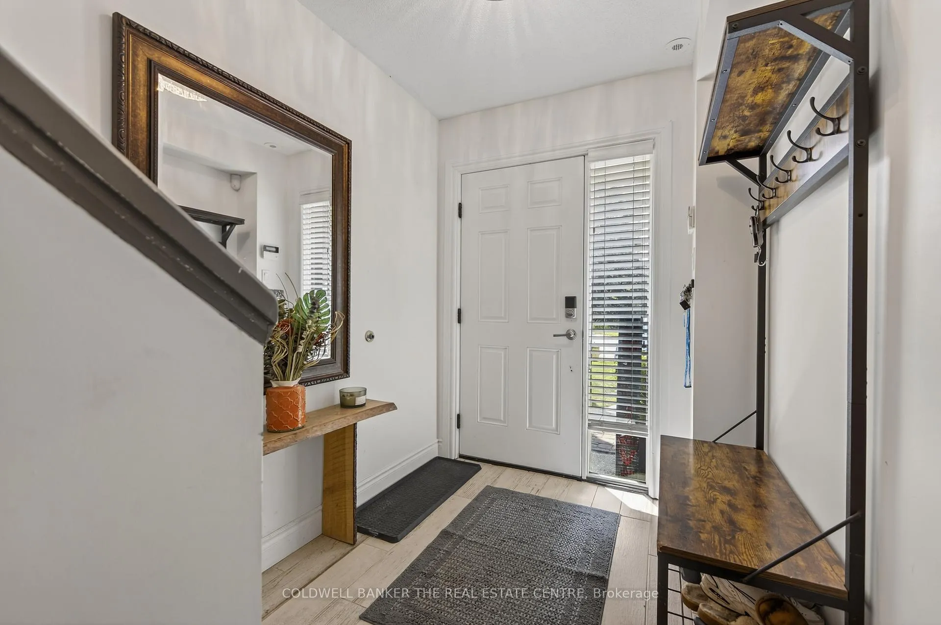 Photo 5 of Unit 27, 5 Harbour Street E, Collingwood — HOMEH