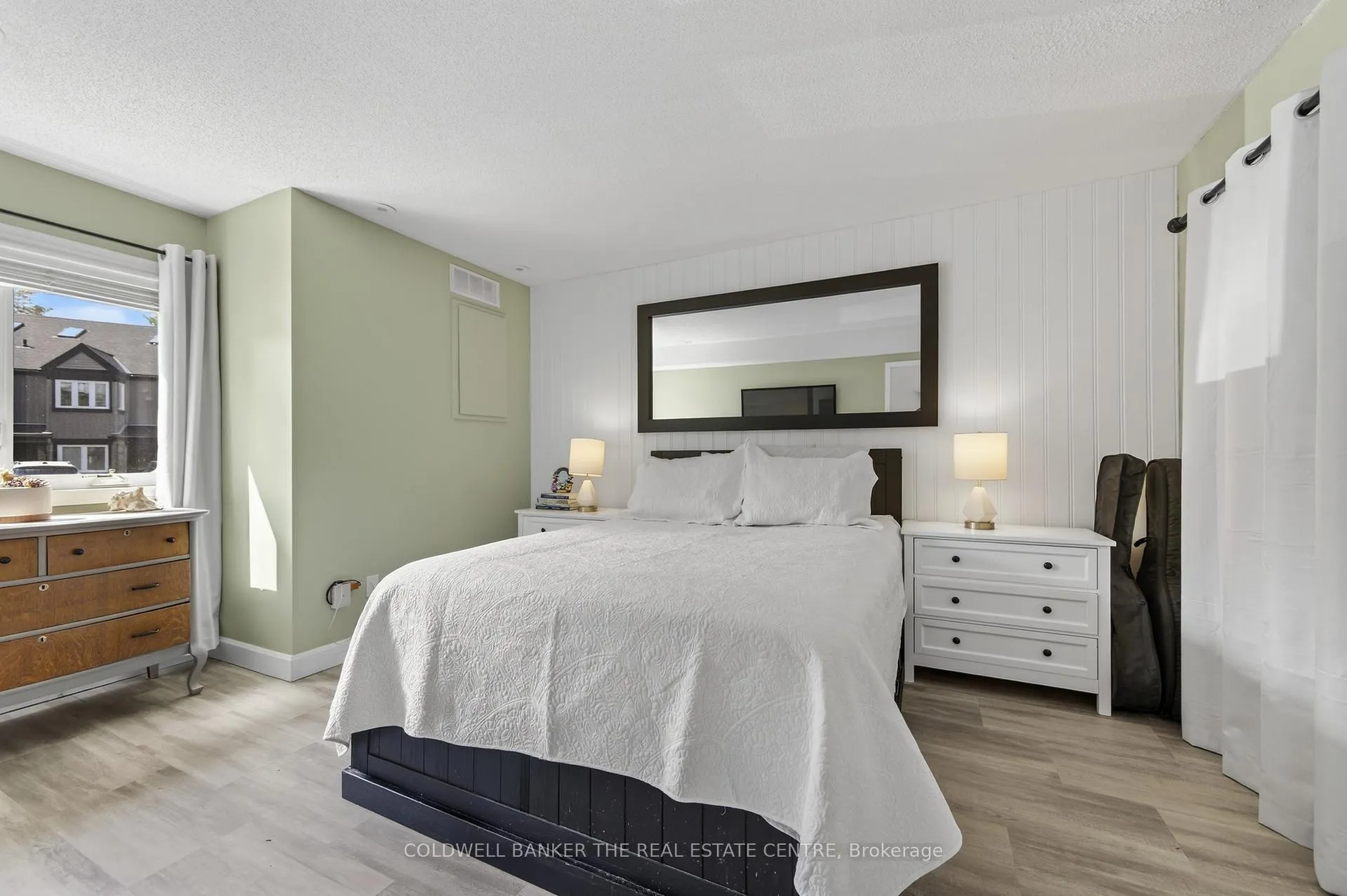 Photo 6 of Unit 27, 5 Harbour Street E, Collingwood — HOMEH