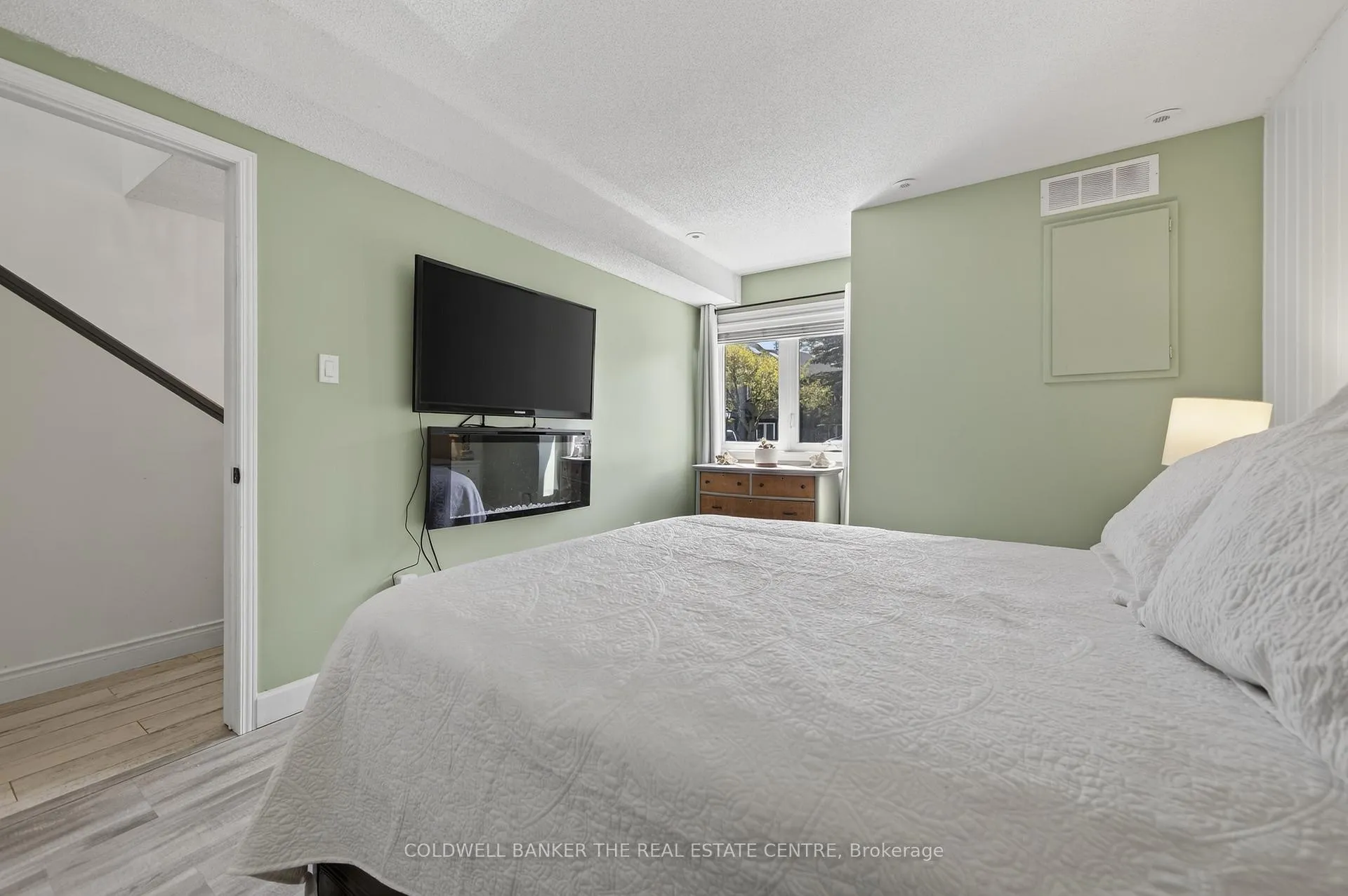 Photo 7 of Unit 27, 5 Harbour Street E, Collingwood — HOMEH