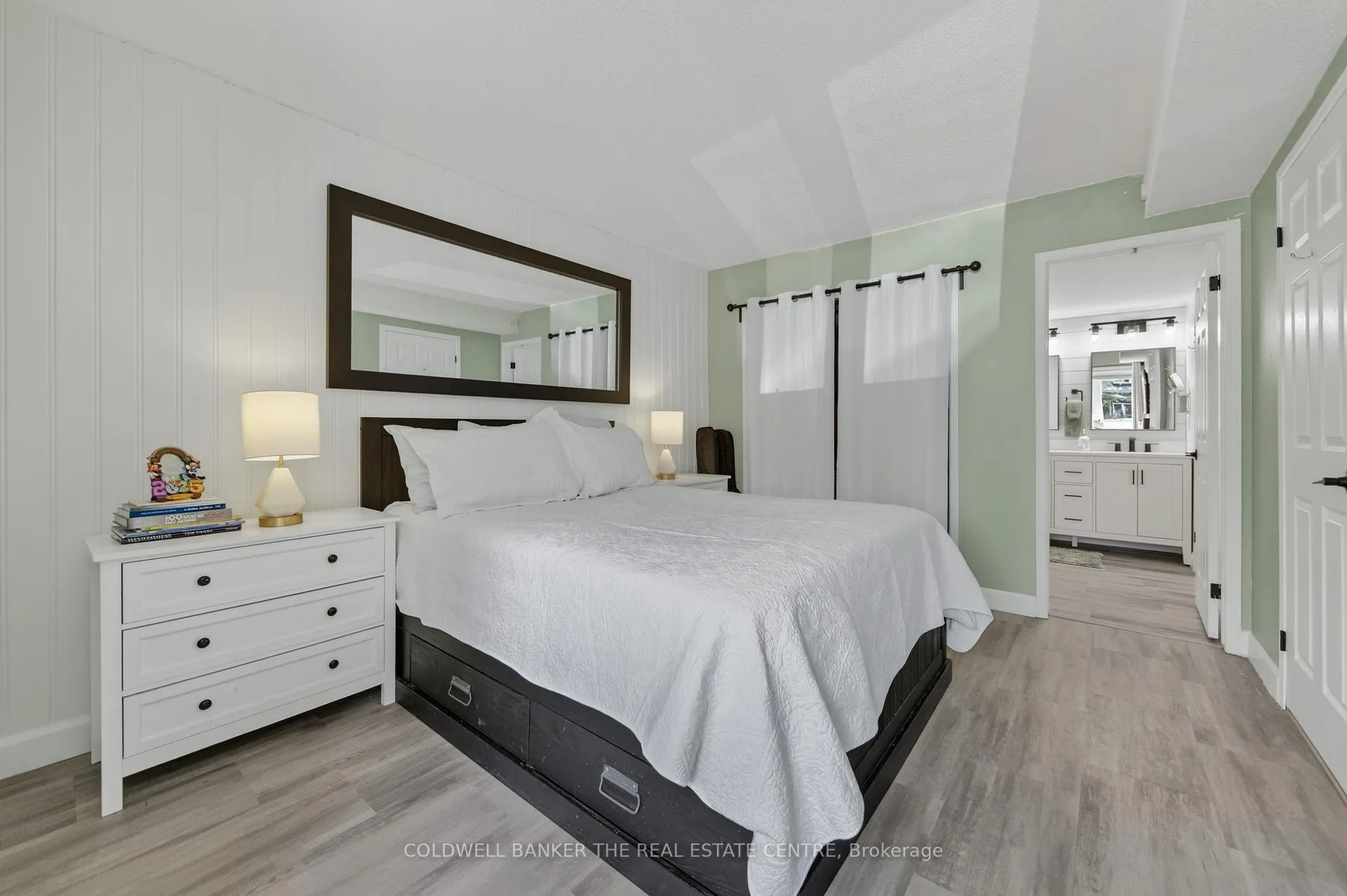 Photo 8 of Unit 27, 5 Harbour Street E, Collingwood — HOMEH