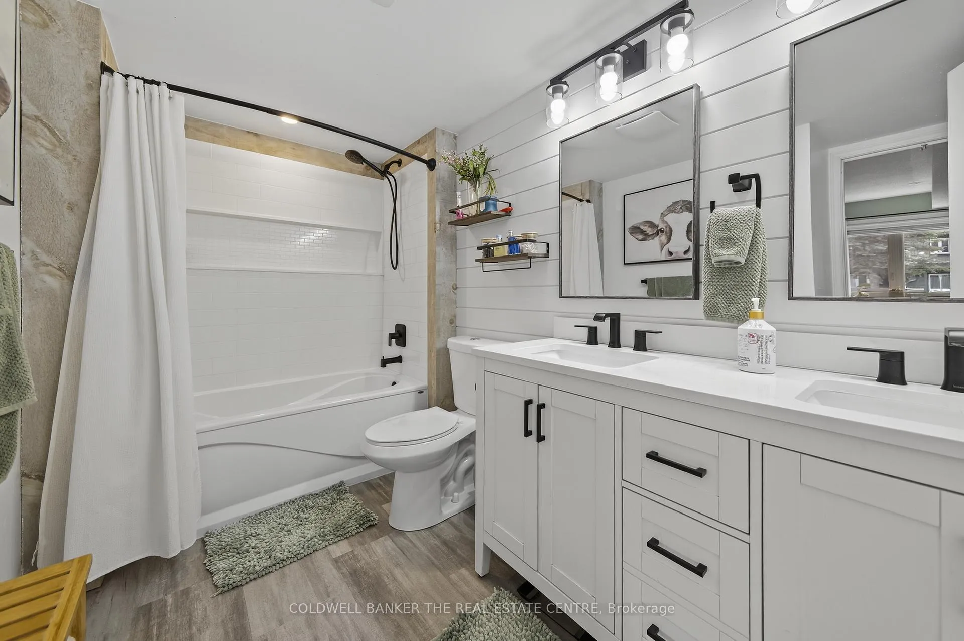 Photo 10 of Unit 27, 5 Harbour Street E, Collingwood — HOMEH