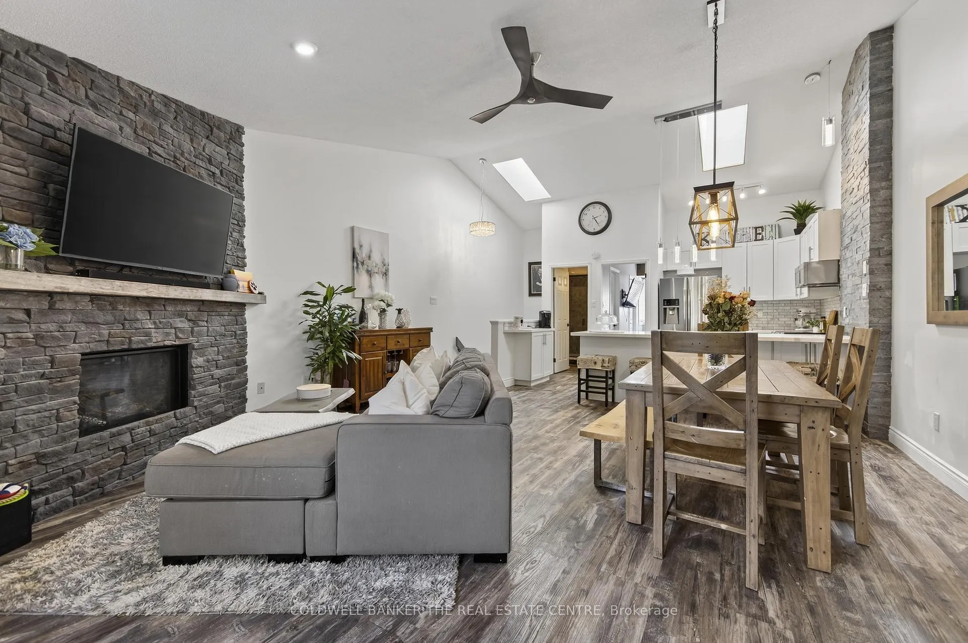 Photo 18 of Unit 27, 5 Harbour Street E, Collingwood — HOMEH