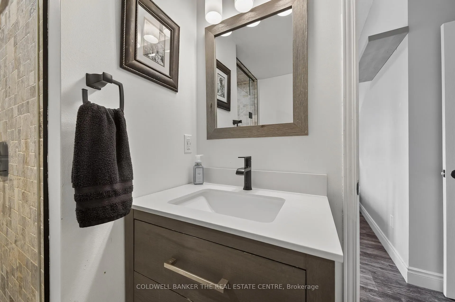 Photo 32 of Unit 27, 5 Harbour Street E, Collingwood — HOMEH