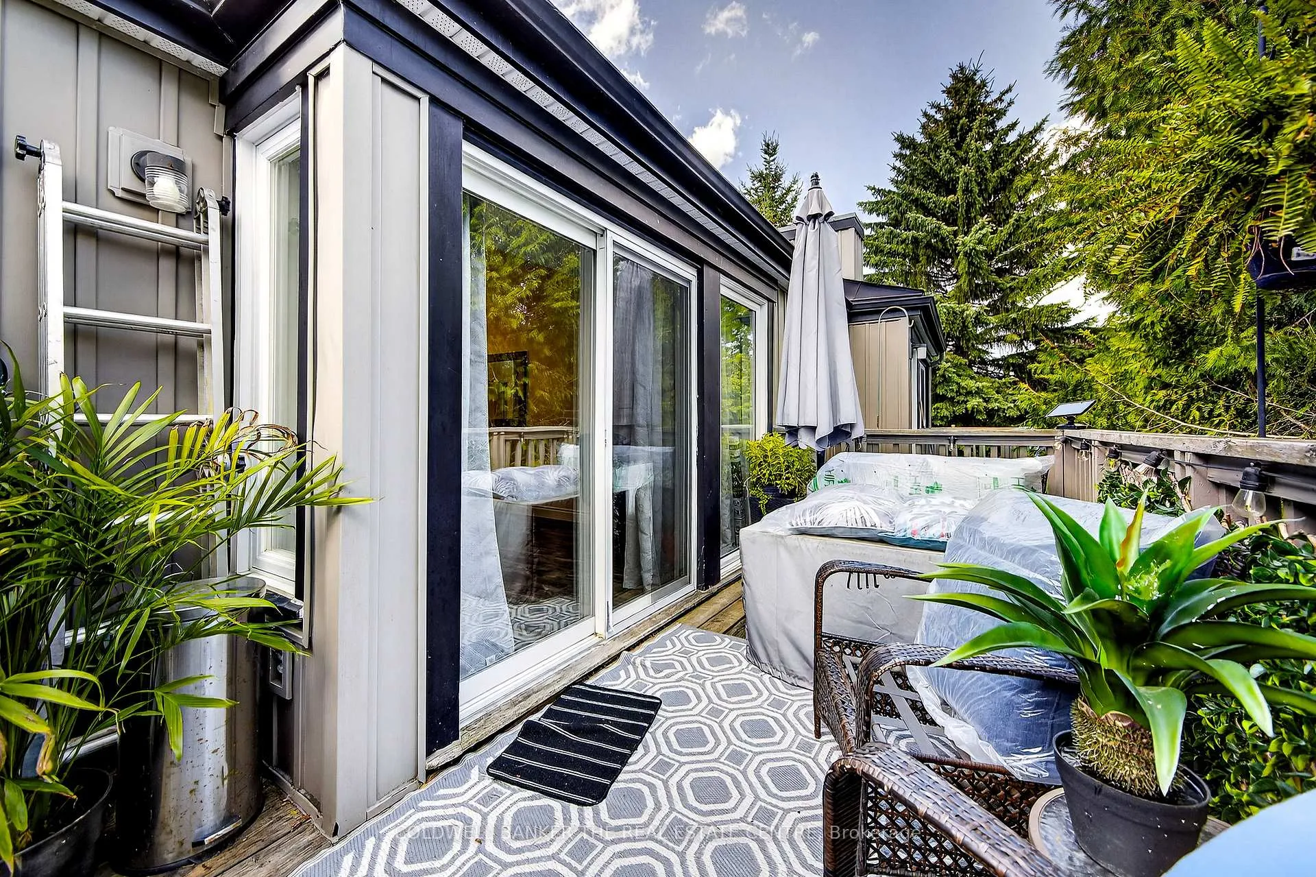 Photo 35 of Unit 27, 5 Harbour Street E, Collingwood — HOMEH