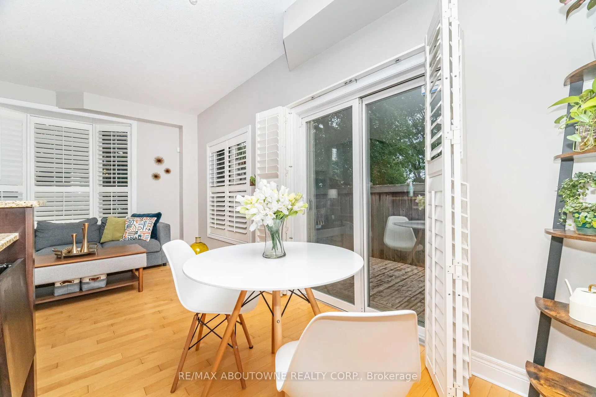Photo 17 of Unit 1, 540 Guelph Line, Burlington, Brant — HOMEH