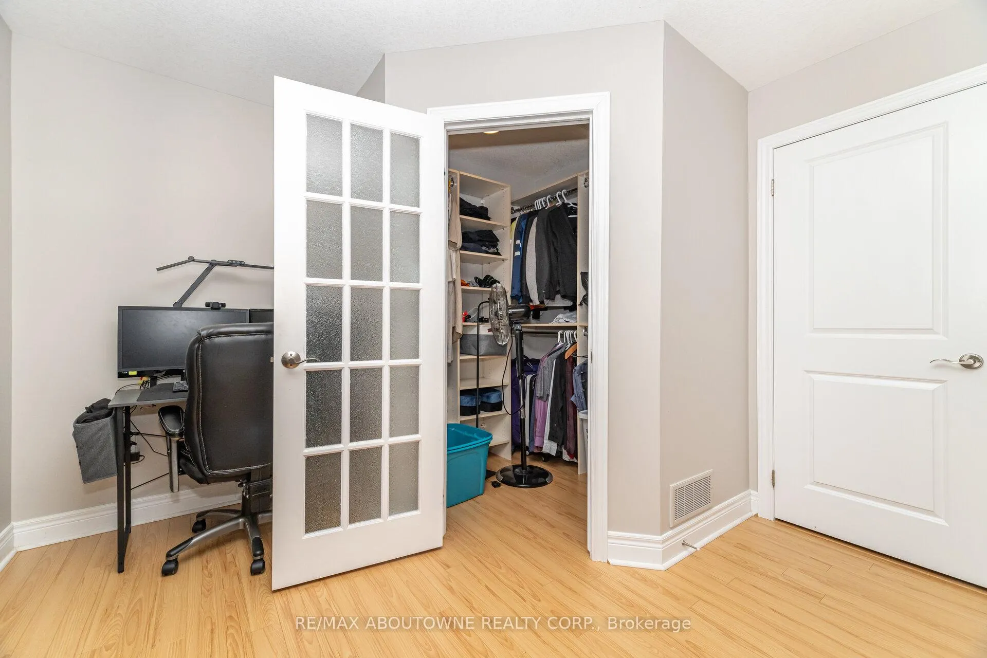 Photo 23 of Unit 1, 540 Guelph Line, Burlington, Brant — HOMEH