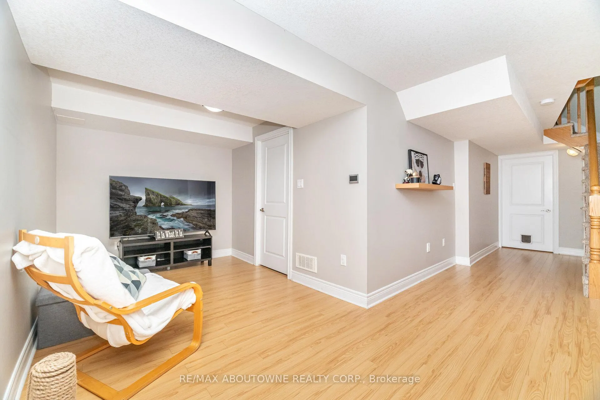 Photo 37 of Unit 1, 540 Guelph Line, Burlington, Brant — HOMEH