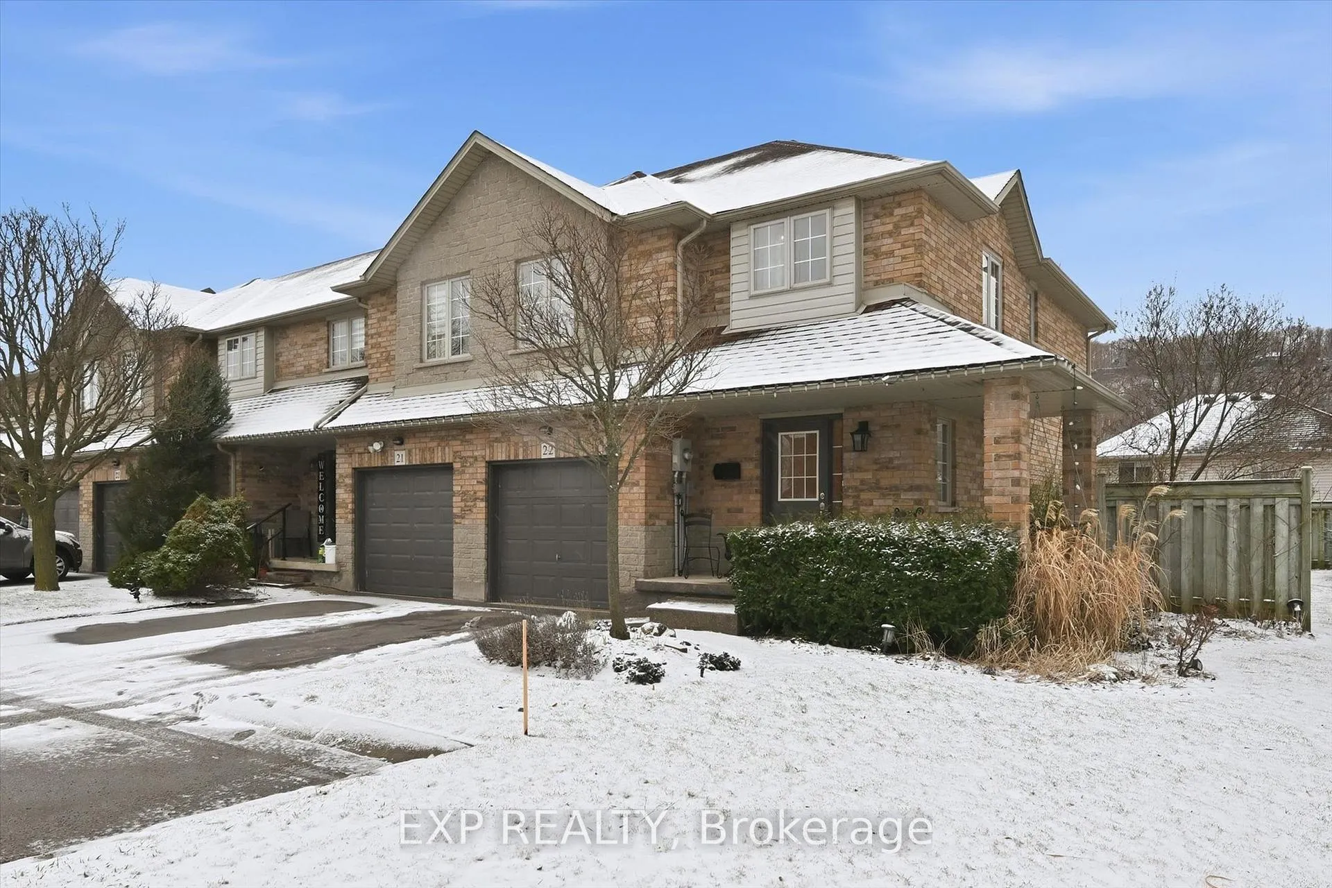 Photo 2 of Unit 22, 18 Cedar Street, Grimsby, Grimsby West — HOMEH
