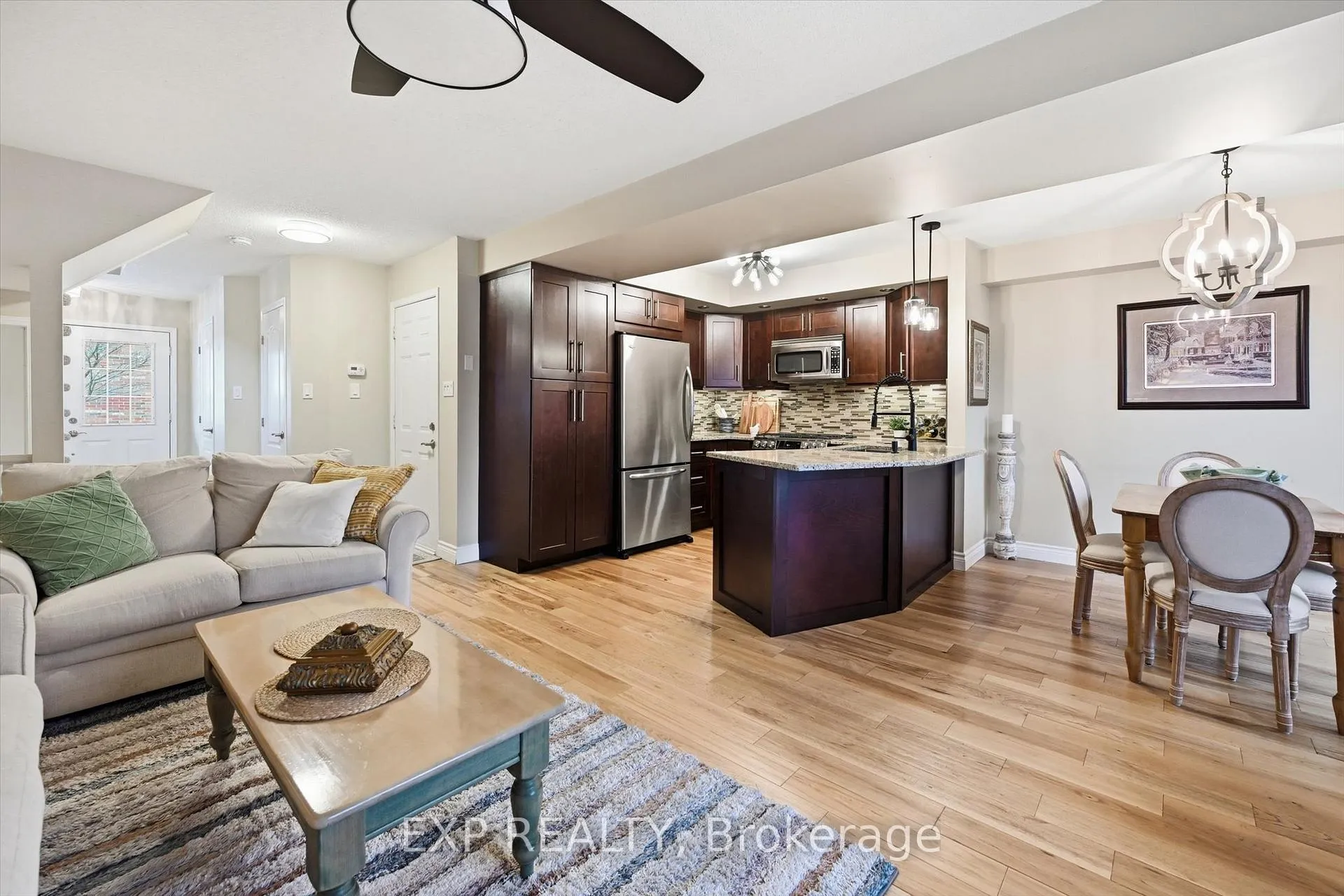 Photo 9 of Unit 22, 18 Cedar Street, Grimsby, Grimsby West — HOMEH
