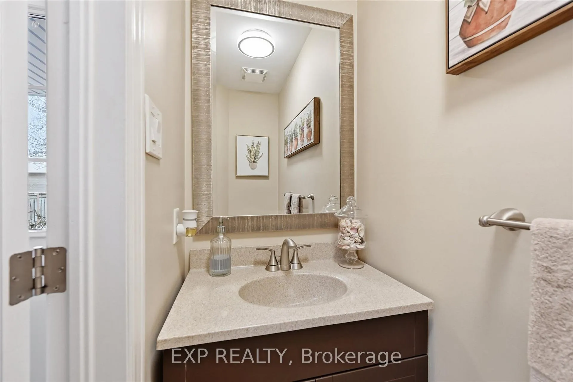 Photo 19 of Unit 22, 18 Cedar Street, Grimsby, Grimsby West — HOMEH