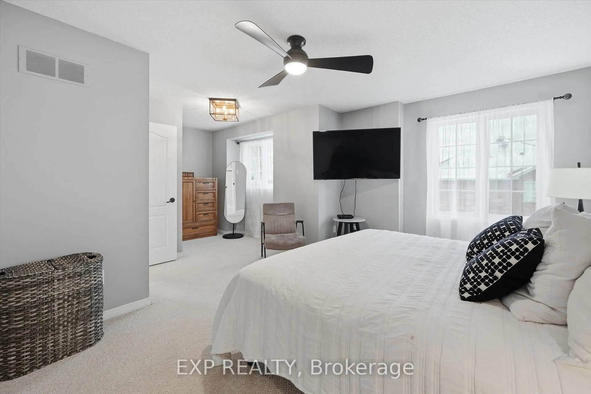 Photo 24 of Unit 22, 18 Cedar Street, Grimsby, Grimsby West — HOMEH
