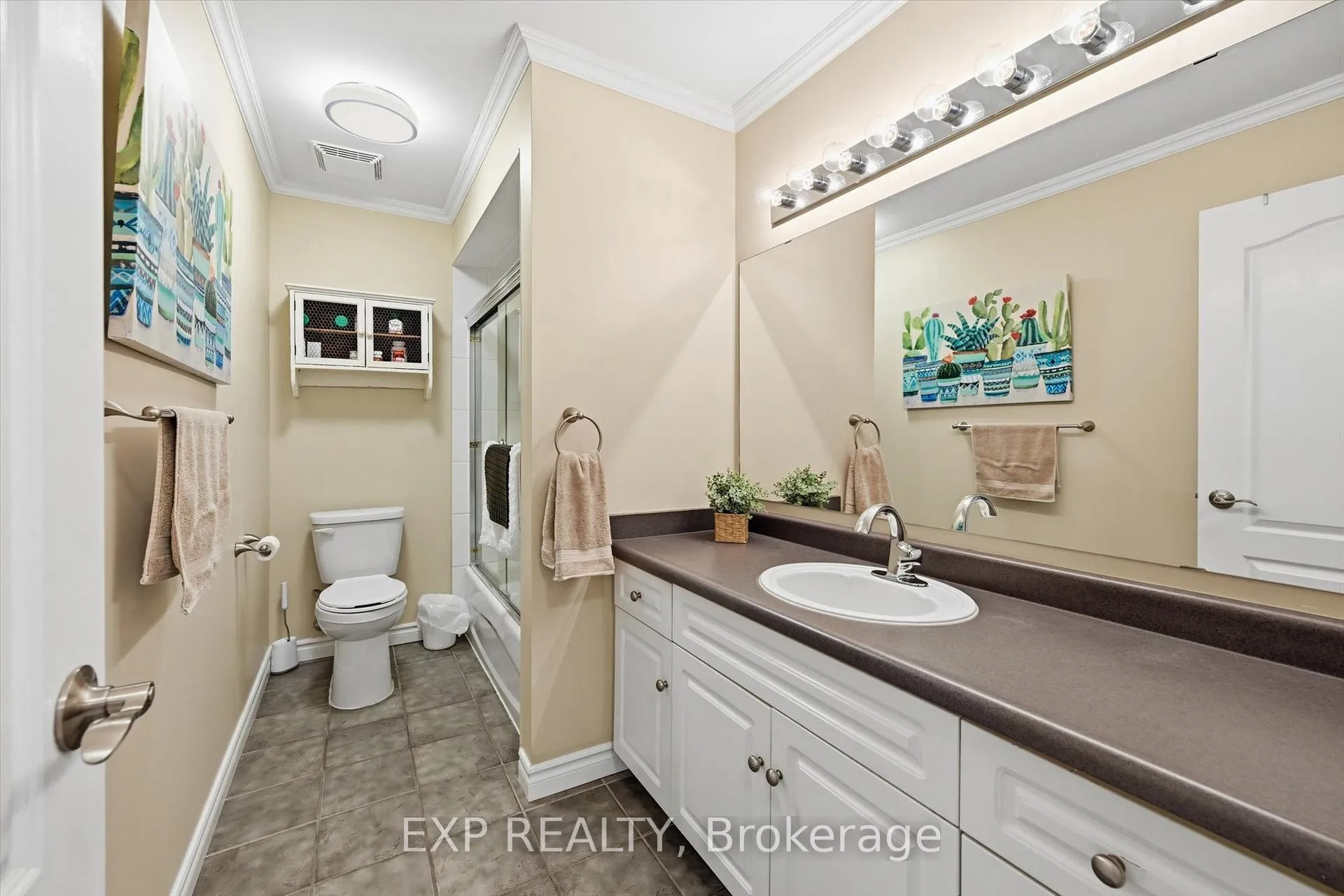 Photo 28 of Unit 22, 18 Cedar Street, Grimsby, Grimsby West — HOMEH