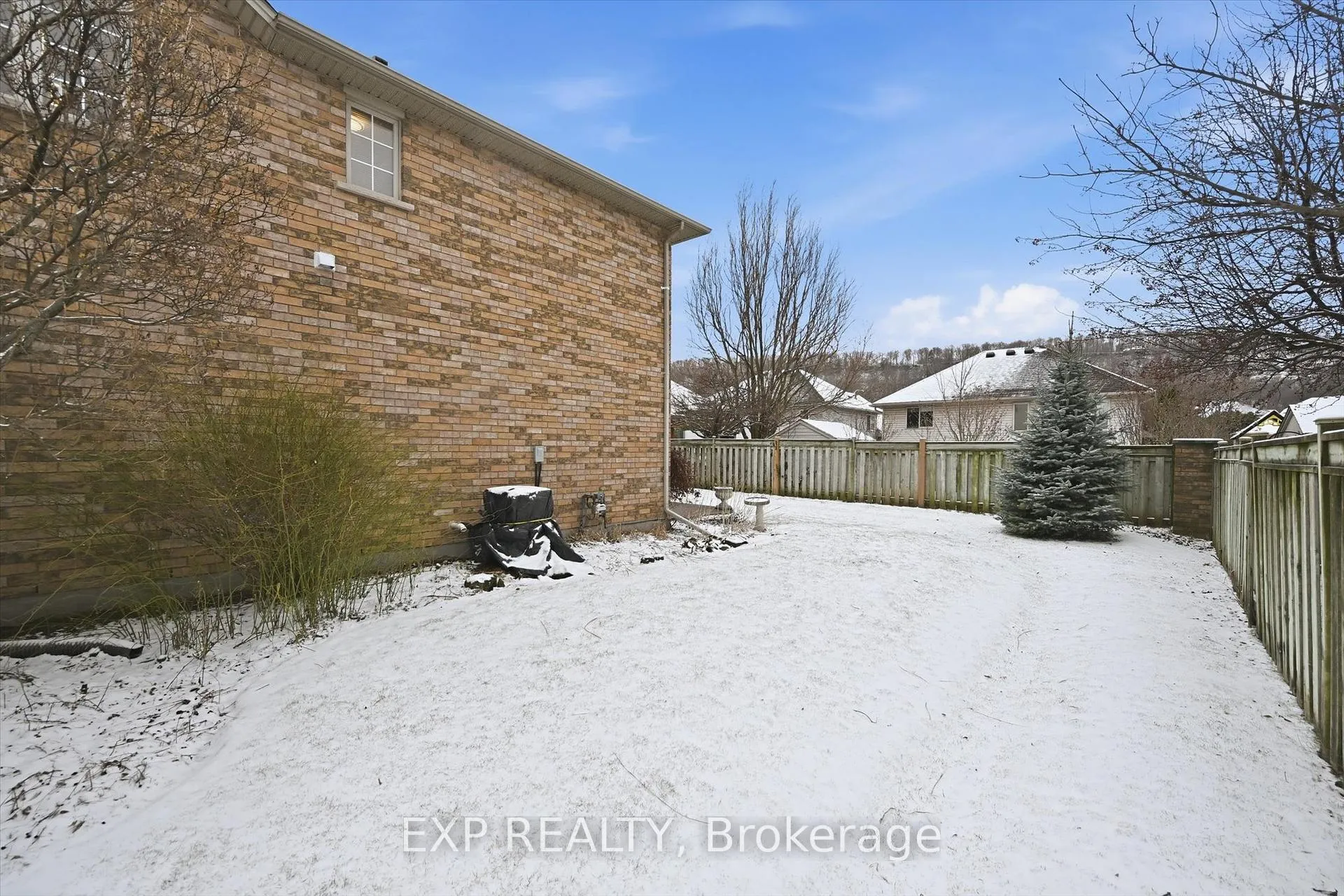 Photo 44 of Unit 22, 18 Cedar Street, Grimsby, Grimsby West — HOMEH