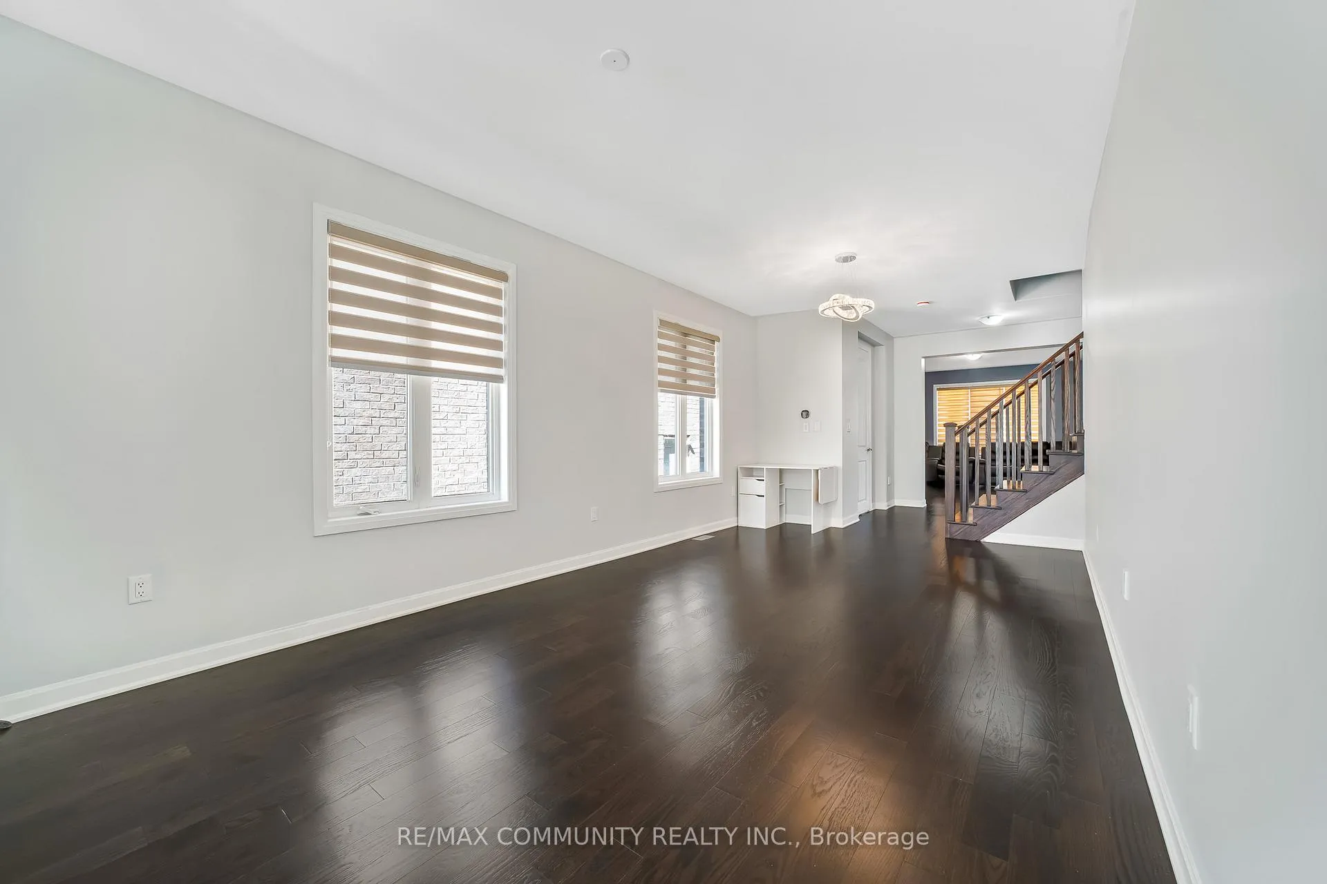 Photo 7 of 1064 Cameo Street, Pickering, Rural Pickering — HOMEH