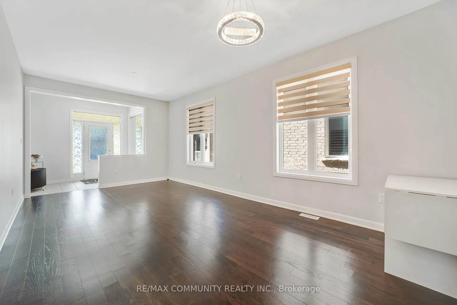 Photo 8 of 1064 Cameo Street, Pickering, Rural Pickering — HOMEH