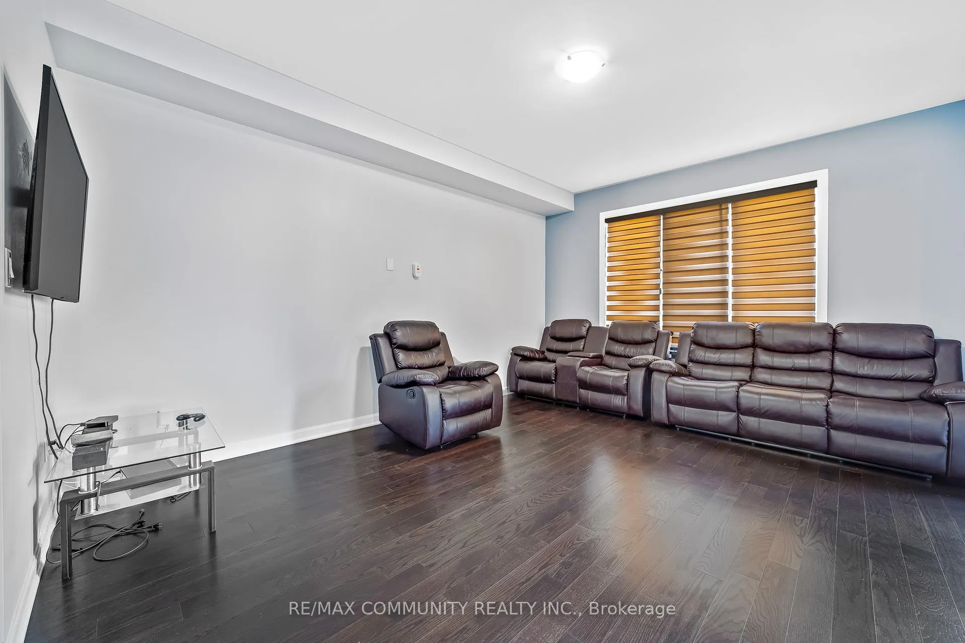 Photo 10 of 1064 Cameo Street, Pickering, Rural Pickering — HOMEH