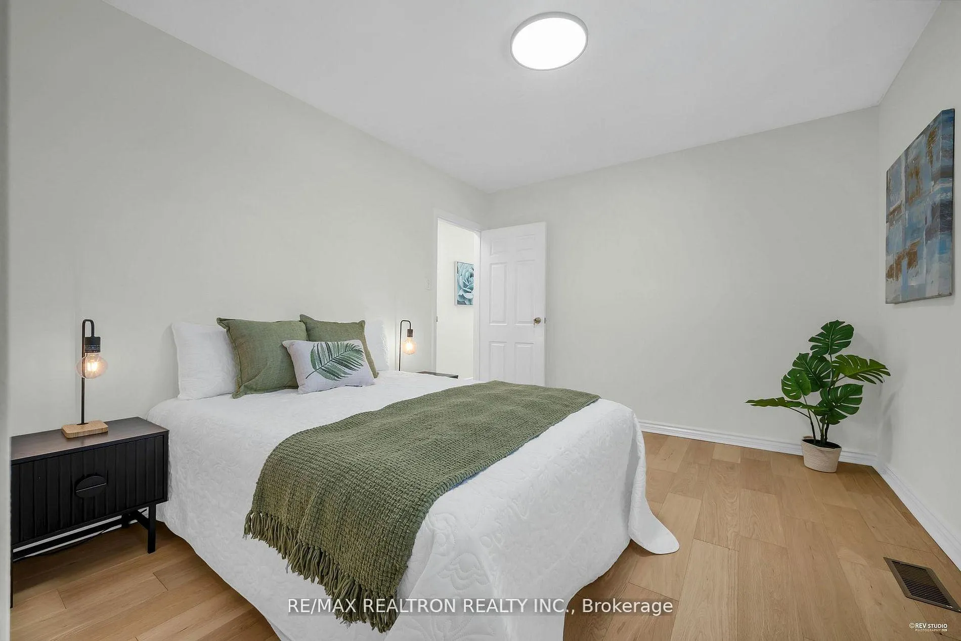 Photo 30 of 151 Shaughnessy Boulevard, North York, Don Valley Village — HOMEH