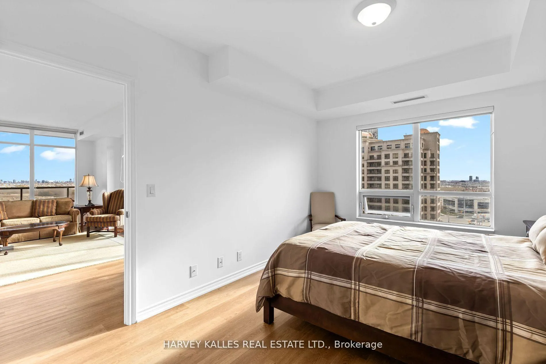 Photo 19 of Unit 1206, 9235 Jane Street, Vaughan, Maple — HOMEH