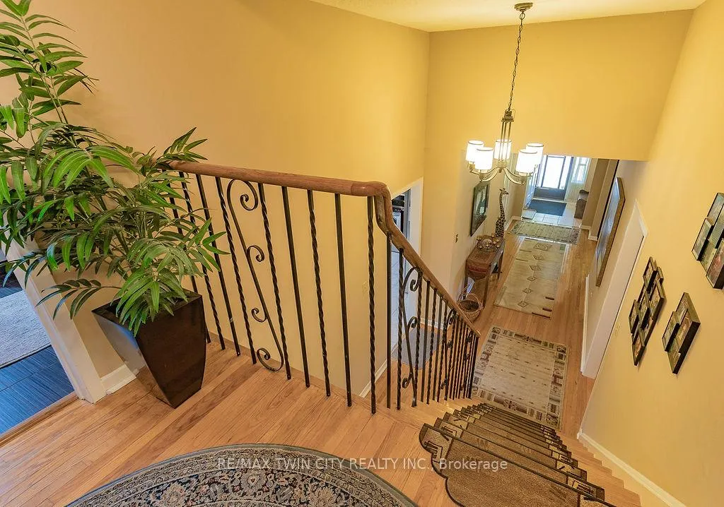 Photo 24 of 20 Manorcrest Street, Brampton, Central Park — HOMEH