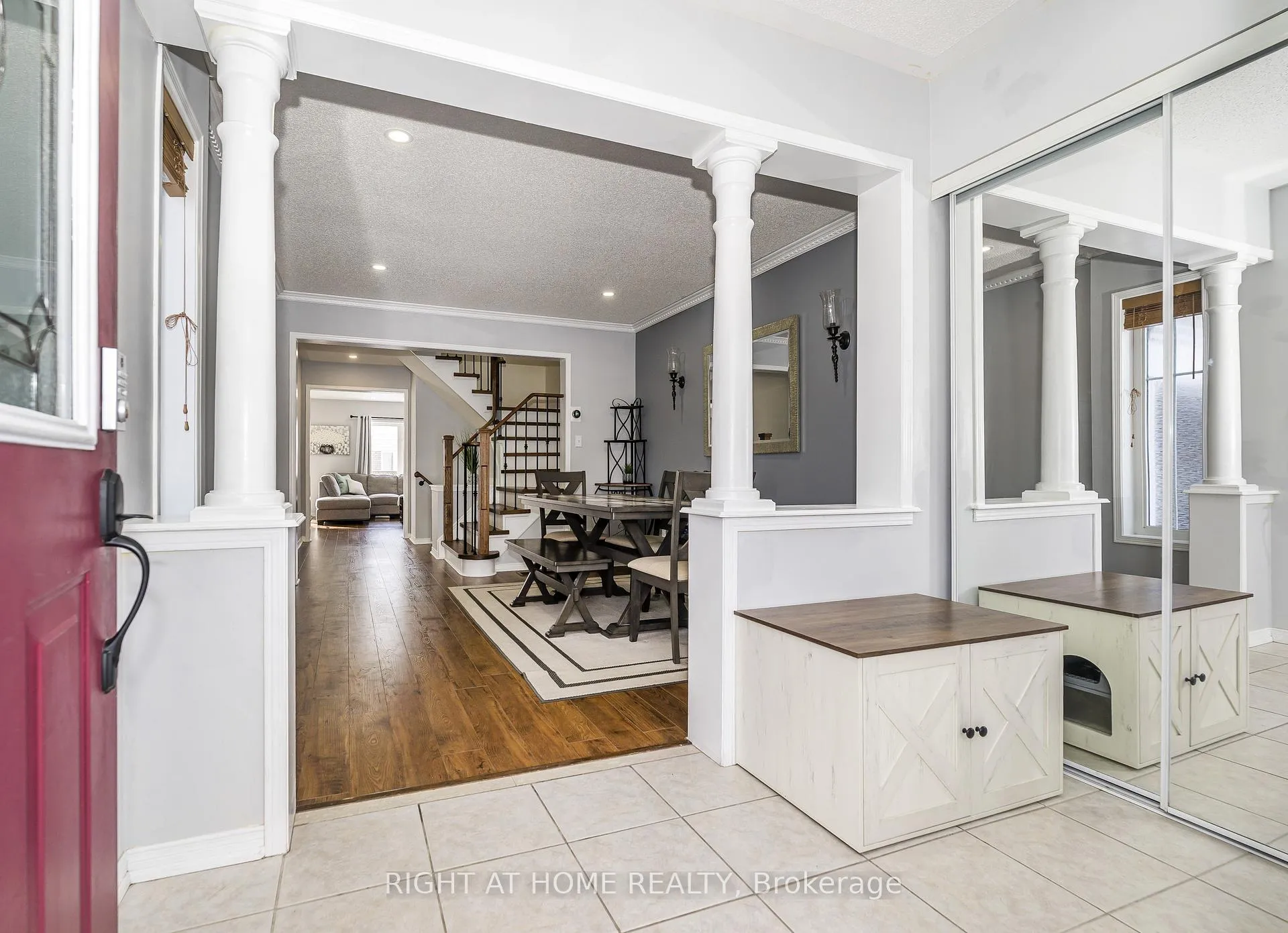 Photo 3 of 31 Tansley Crescent, Ajax, Northeast Ajax — HOMEH