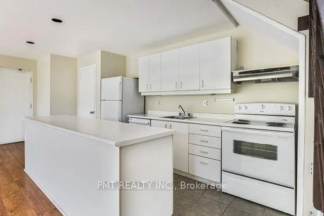 Photo 5 of Unit 1, 2064 Queen Street E, Toronto, The Beaches — HOMEH