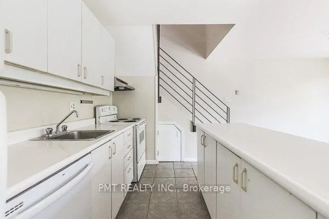 Photo 6 of Unit 1, 2064 Queen Street E, Toronto, The Beaches — HOMEH