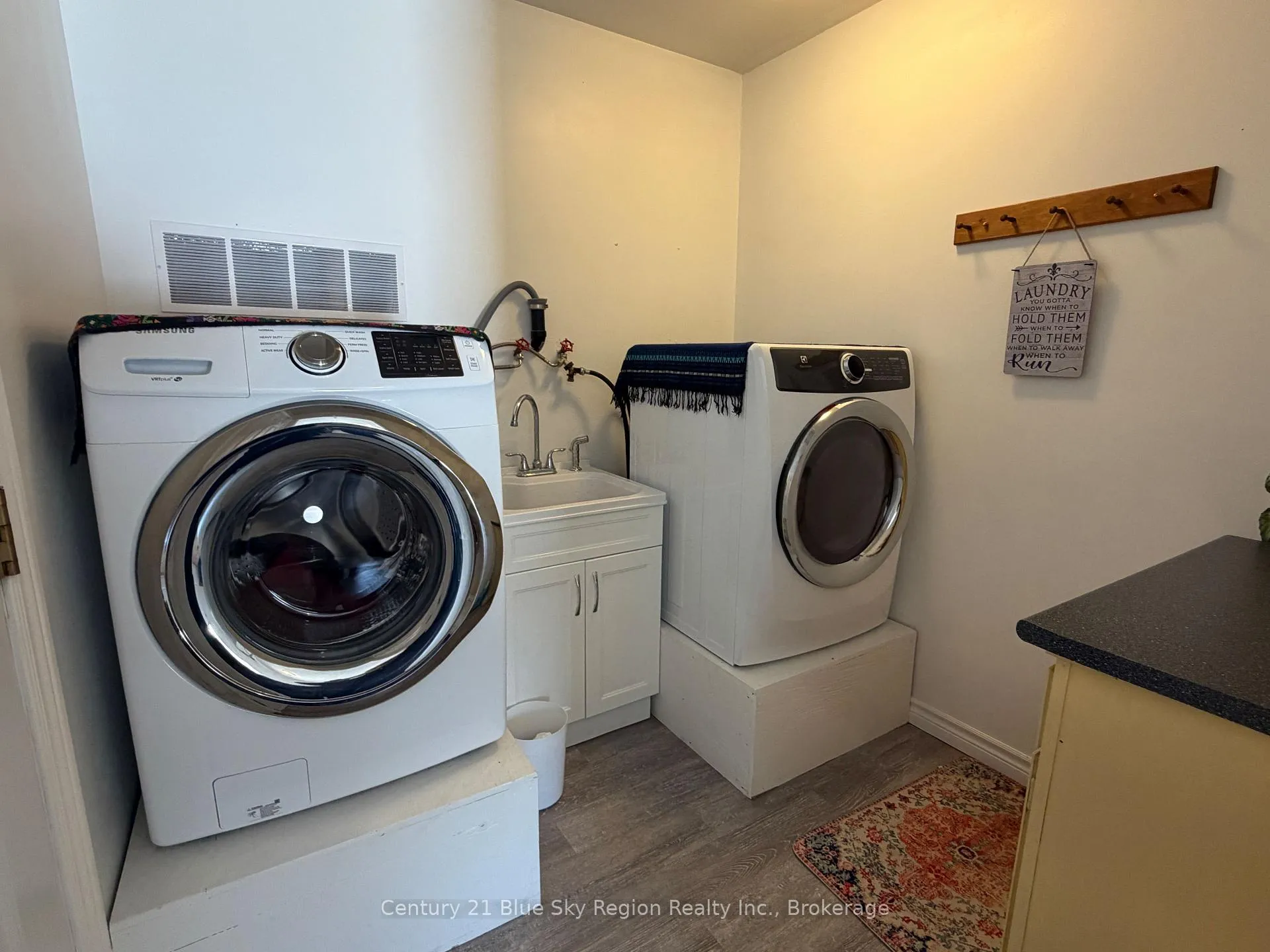 Photo 17 of 54 Sunset Cove Road, Callander — HOMEH