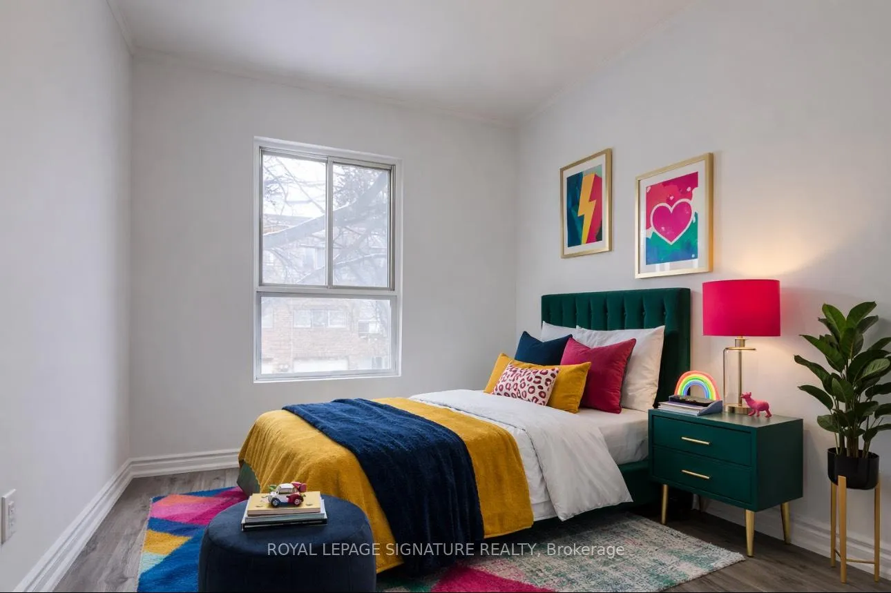 Photo 8 of Unit 2, 76 Castlebury Crescent, North York, Bayview Woods-Steeles — HOMEH