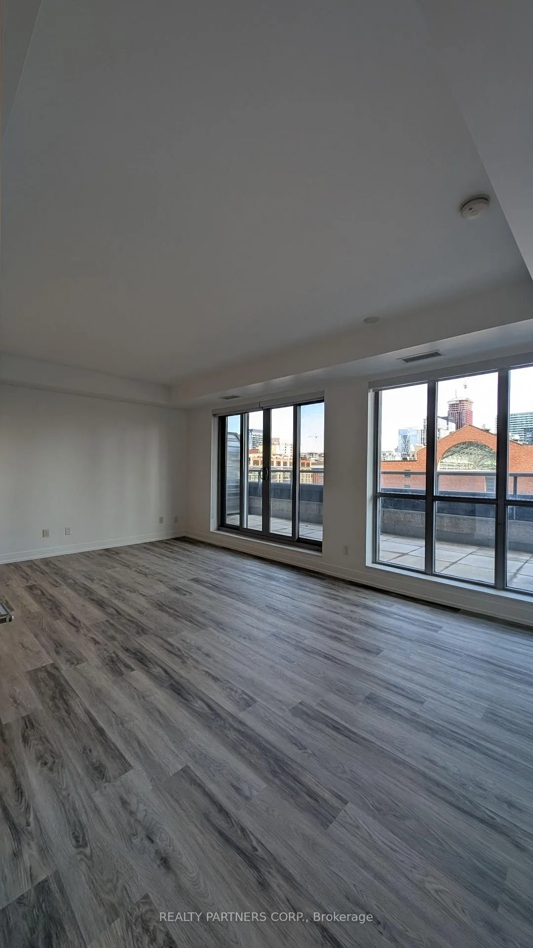 Photo 10 of Unit 802, 55 Front Street E, Toronto, Waterfront Communities — HOMEH