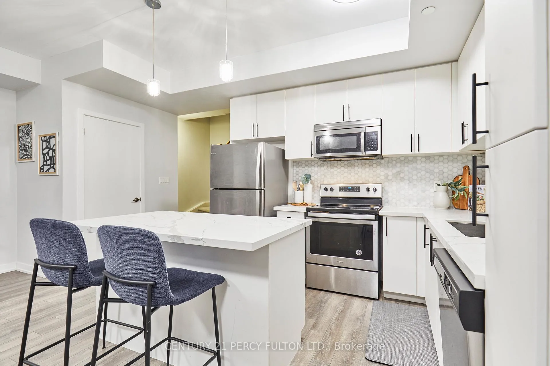 Photo 7 of Unit 114, 1555 Kingston Road, Pickering, Town Centre — HOMEH
