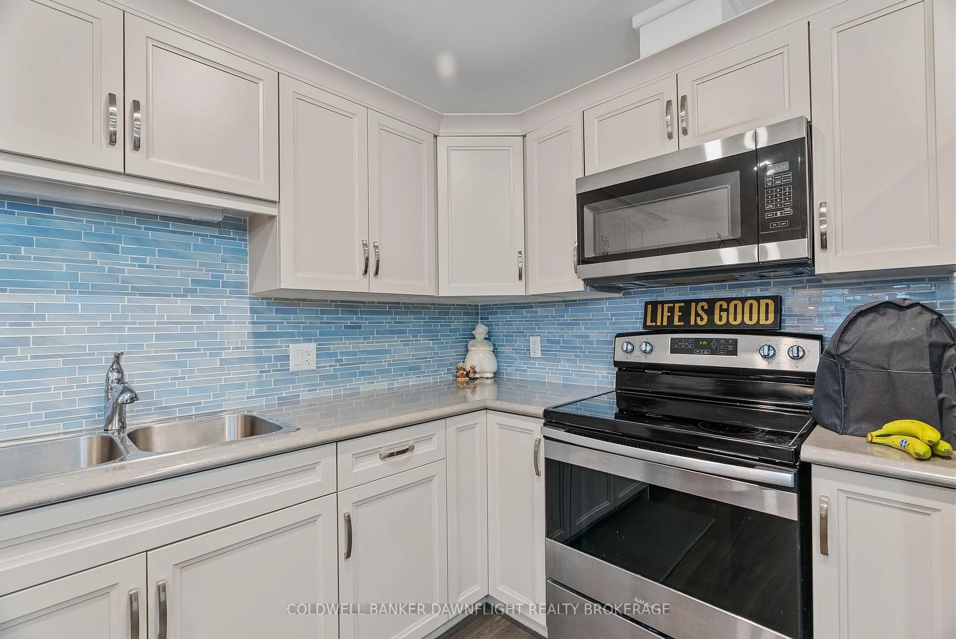 Photo 10 of 18 Devon Drive, South Huron, Exeter — HOMEH